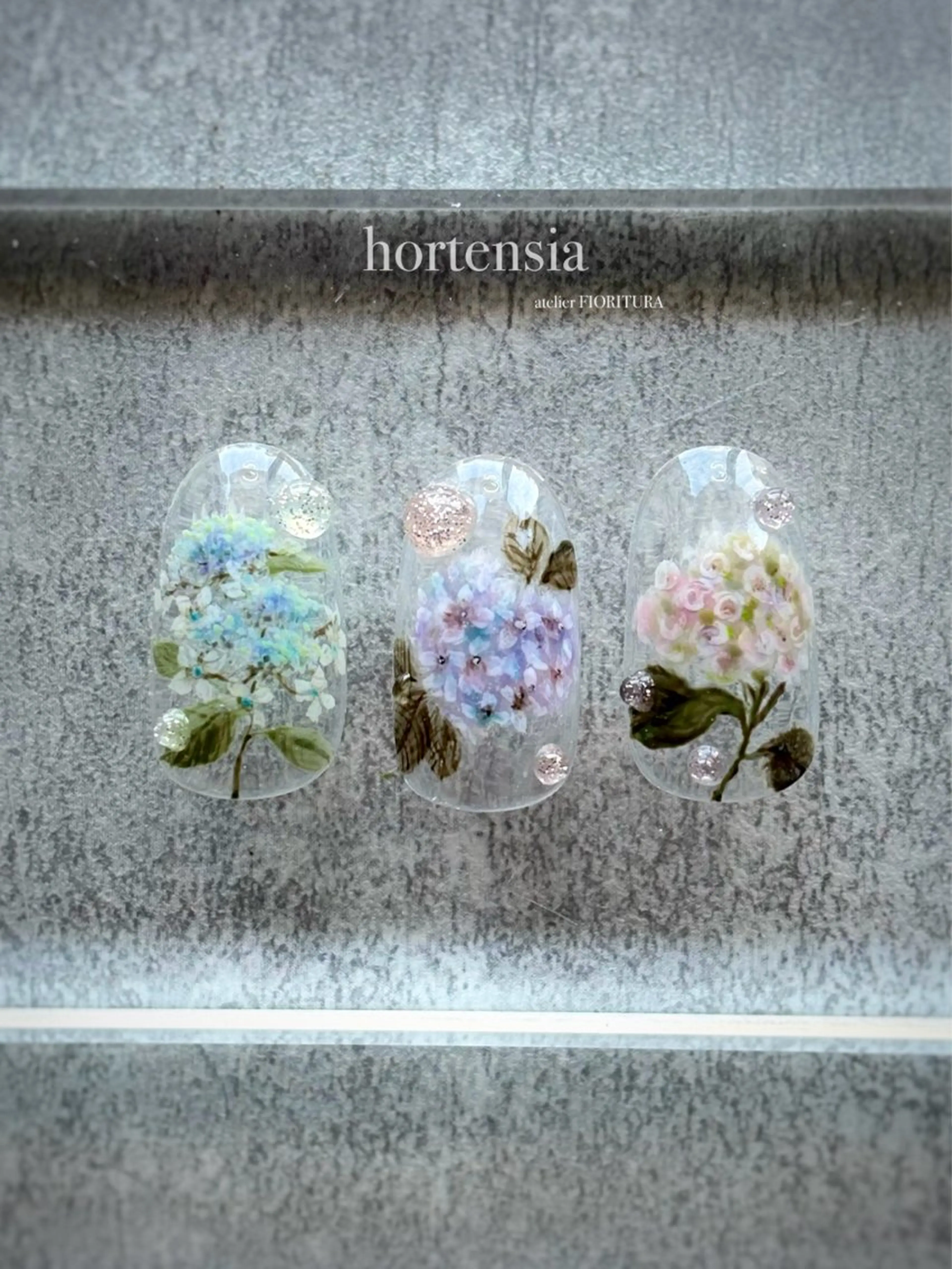 ネイル ハンドネイル FIORITURA Maikoのネイルデザイン