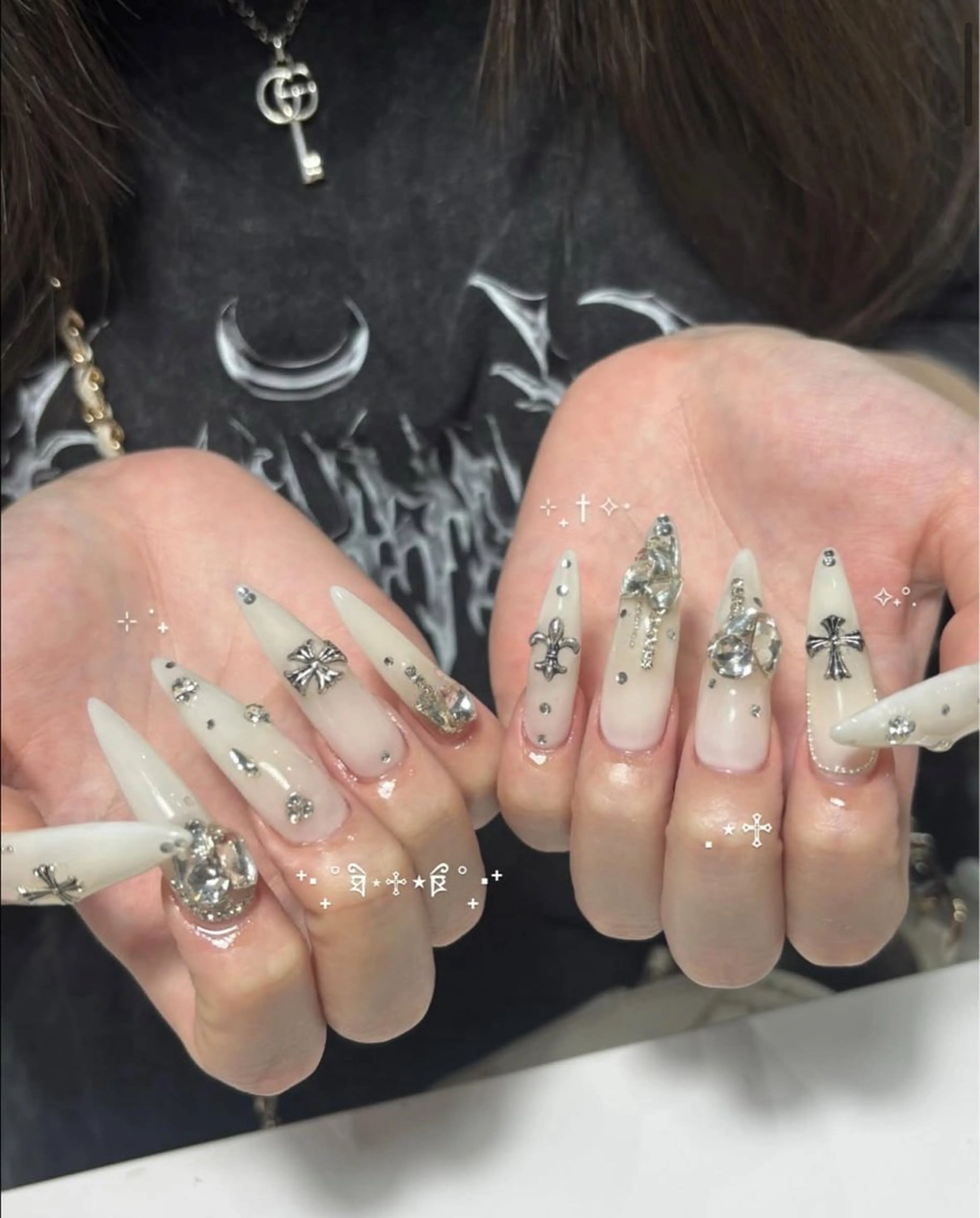 ネイル ハンドネイル mitsuki .のネイルデザイン