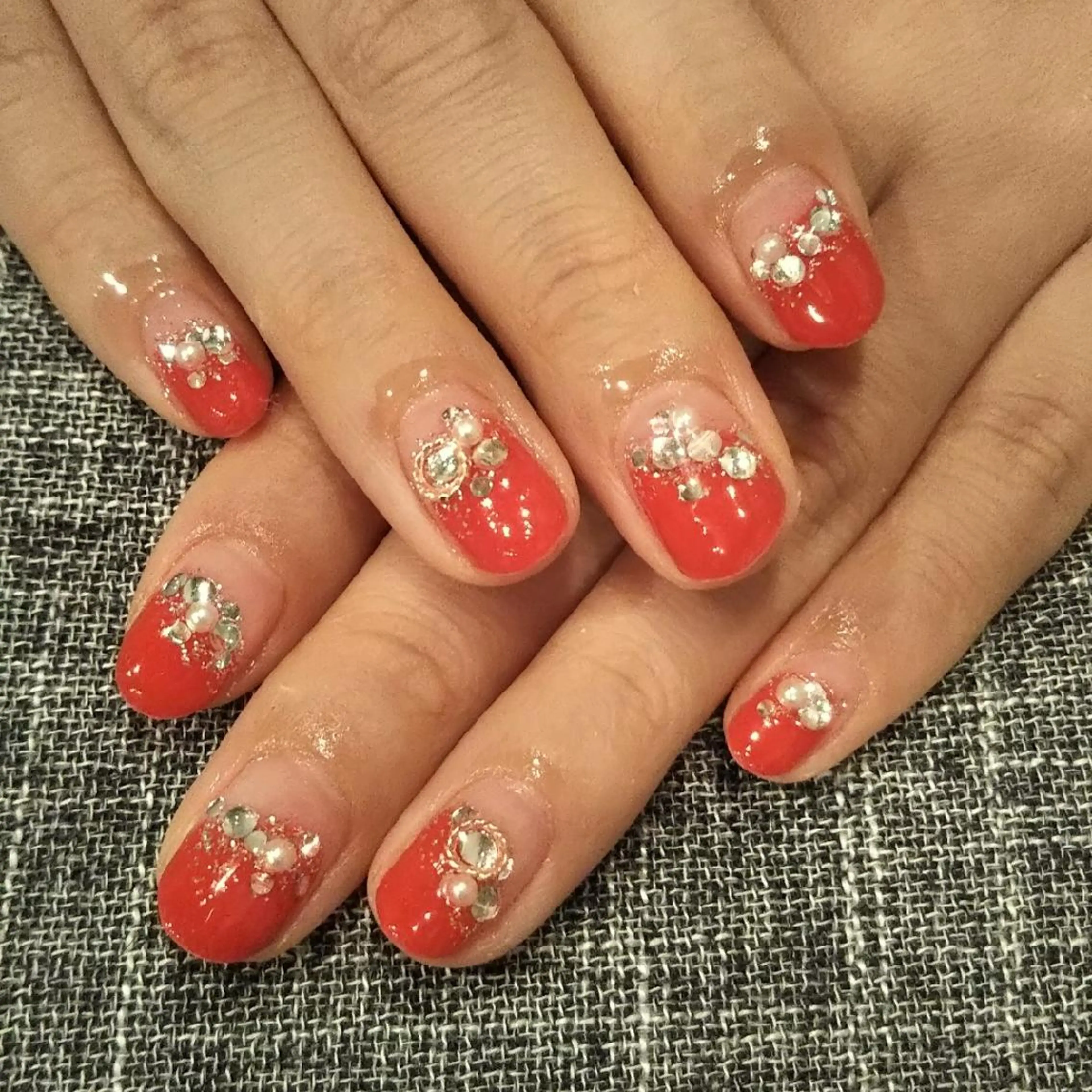 ネイル ゴージャス 赤色 private salon mieのネイルデザイン