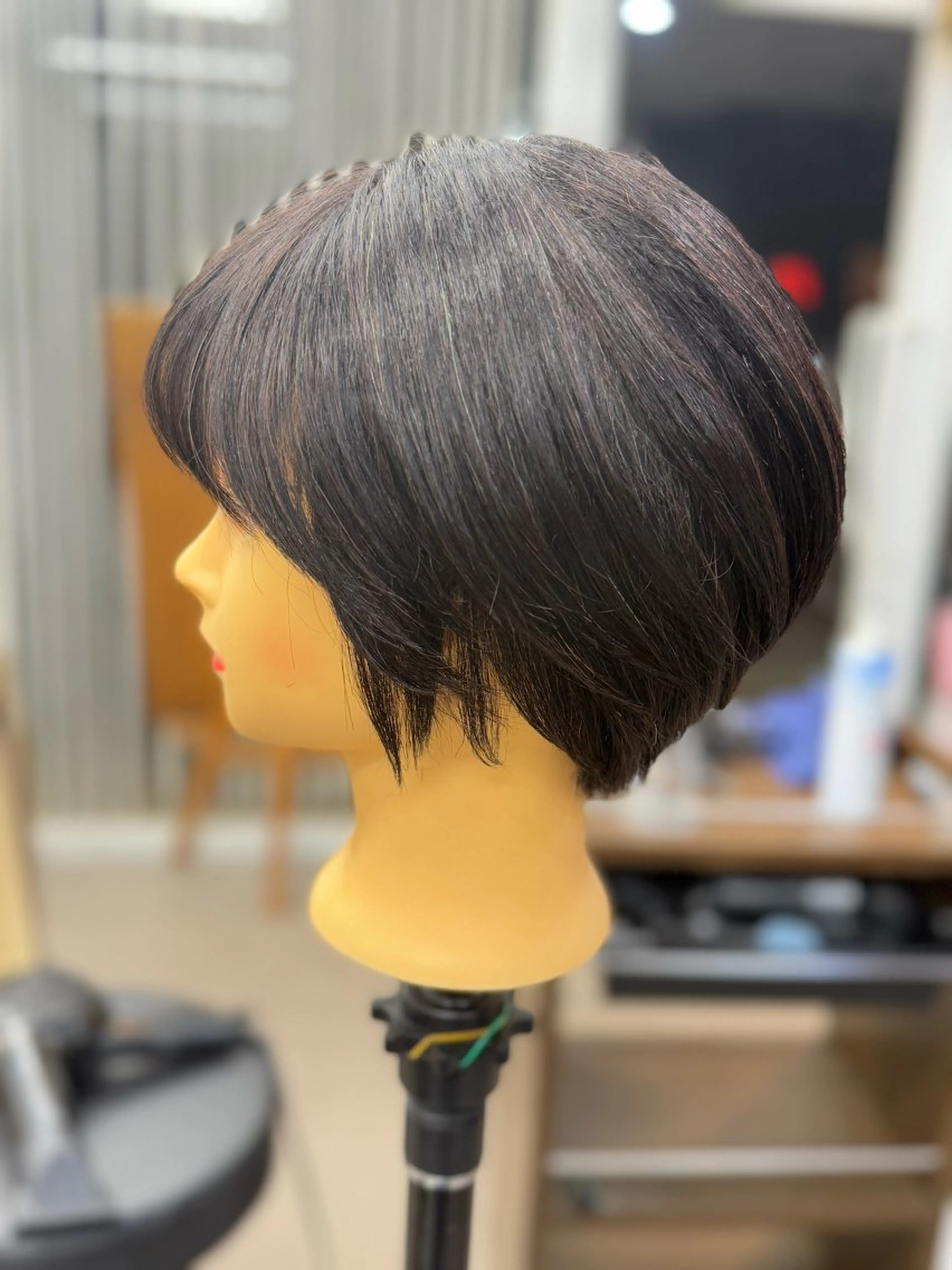 ショート 戎 歩のヘアスタイル