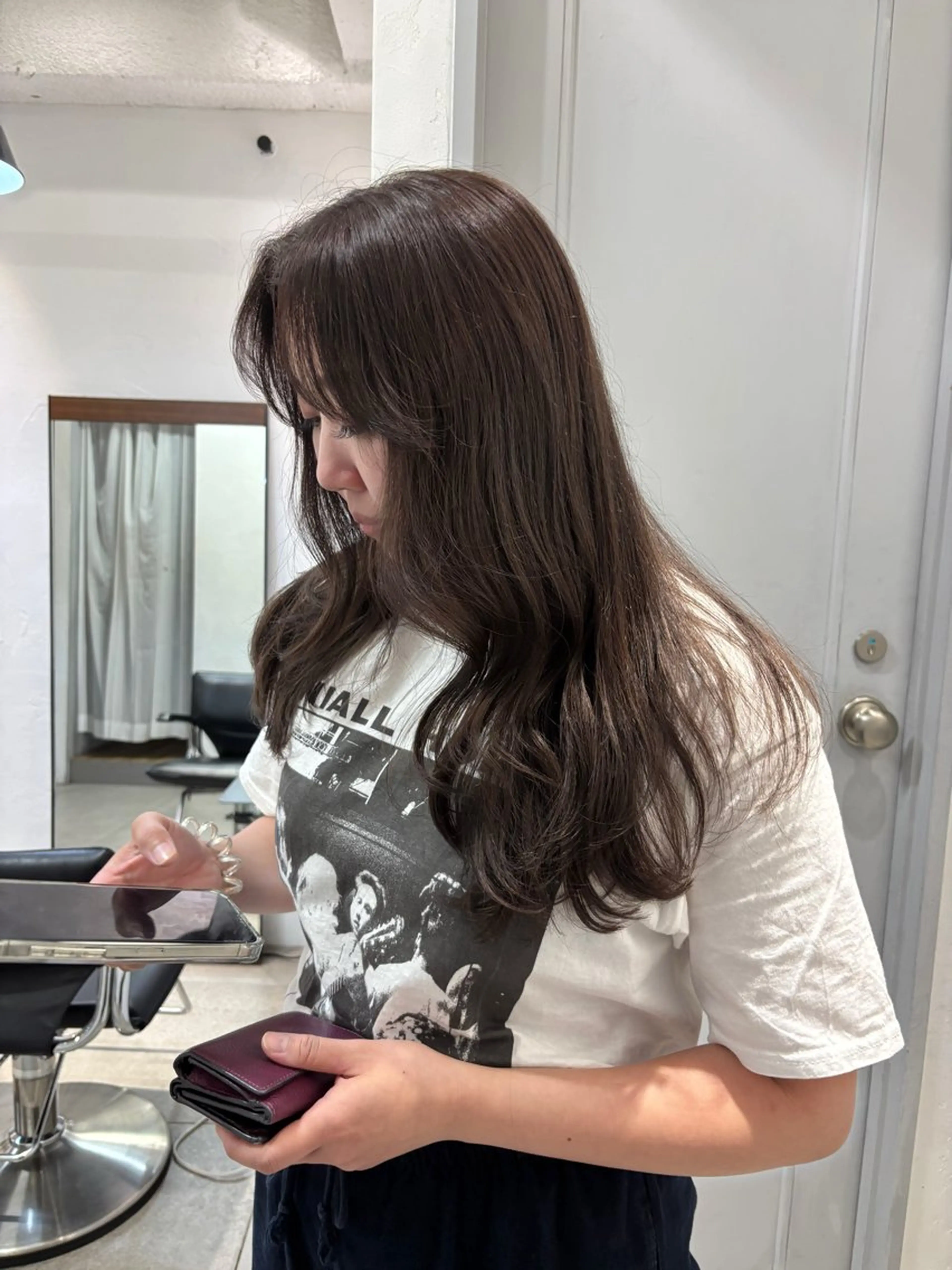 ロング カット ヘアカラー トリートメント 盛れる透明感カラー・ momokaのヘアスタイル