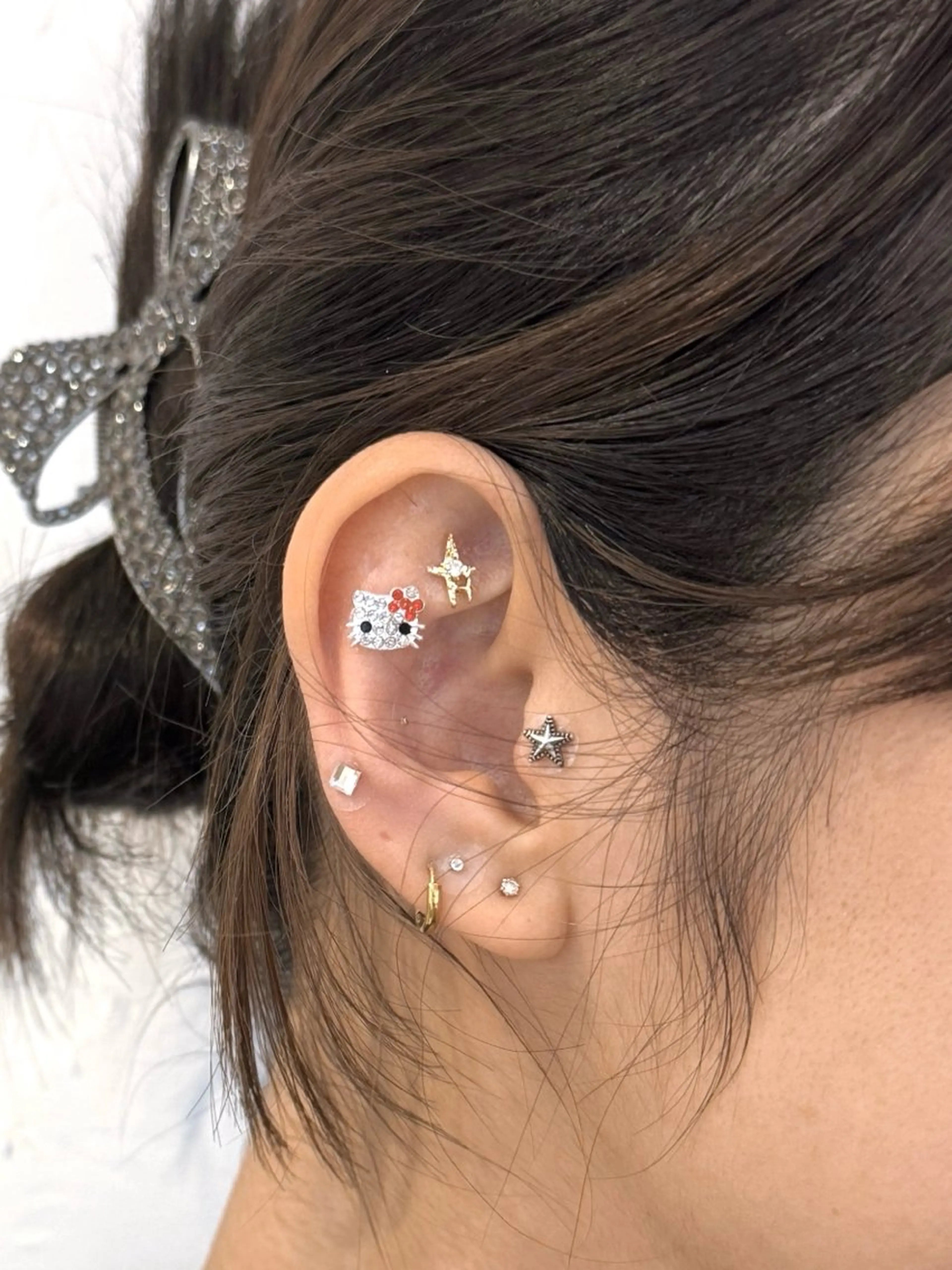 耳つぼジュエリー💎30粒🪩耳ツボ ✧₊⁺ mimi tsubo jewelry✧₊⁺の写真