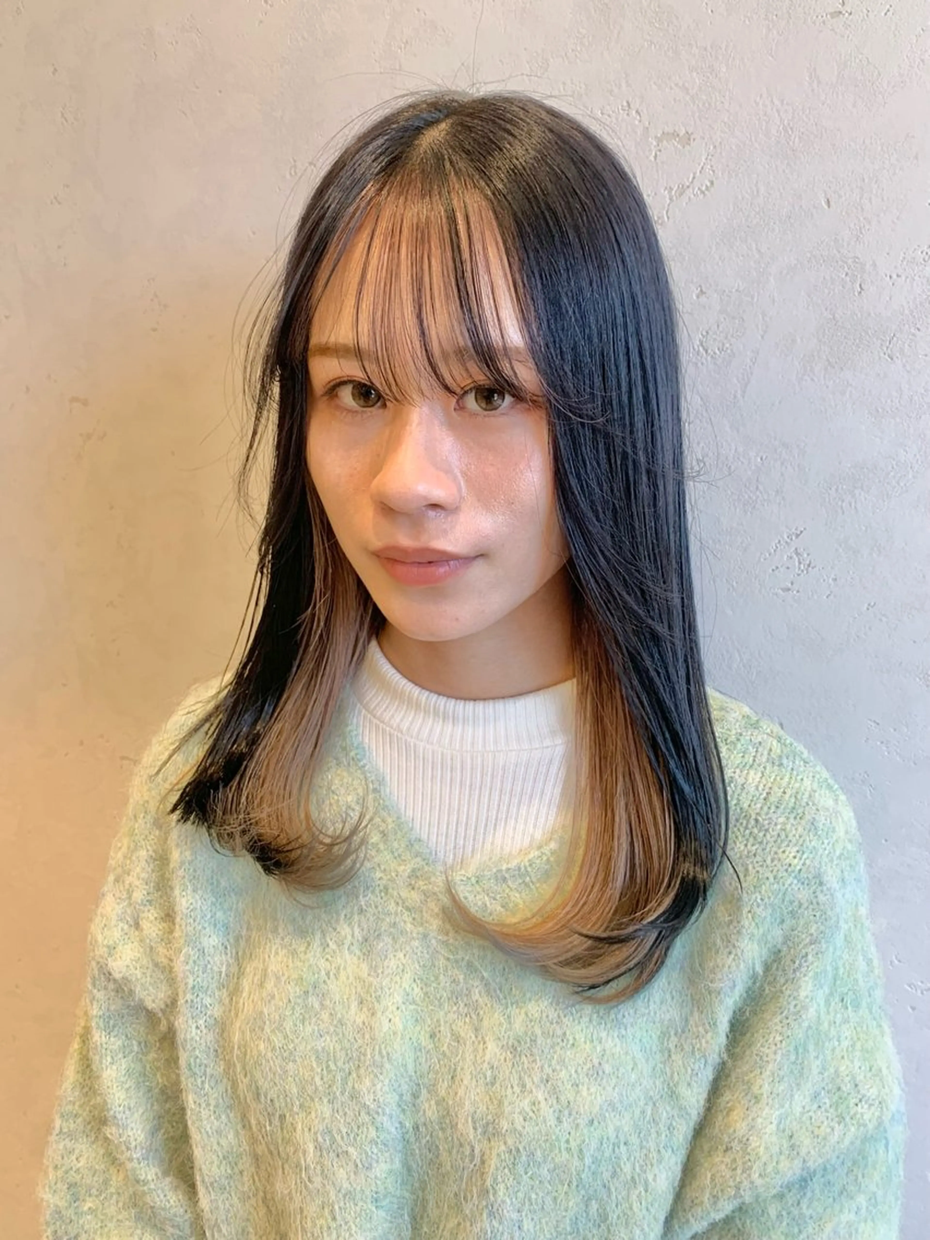 ミディアム カラー ヘアカラー トリートメント ayumi🌈 インナーカラー🌈のヘアスタイル