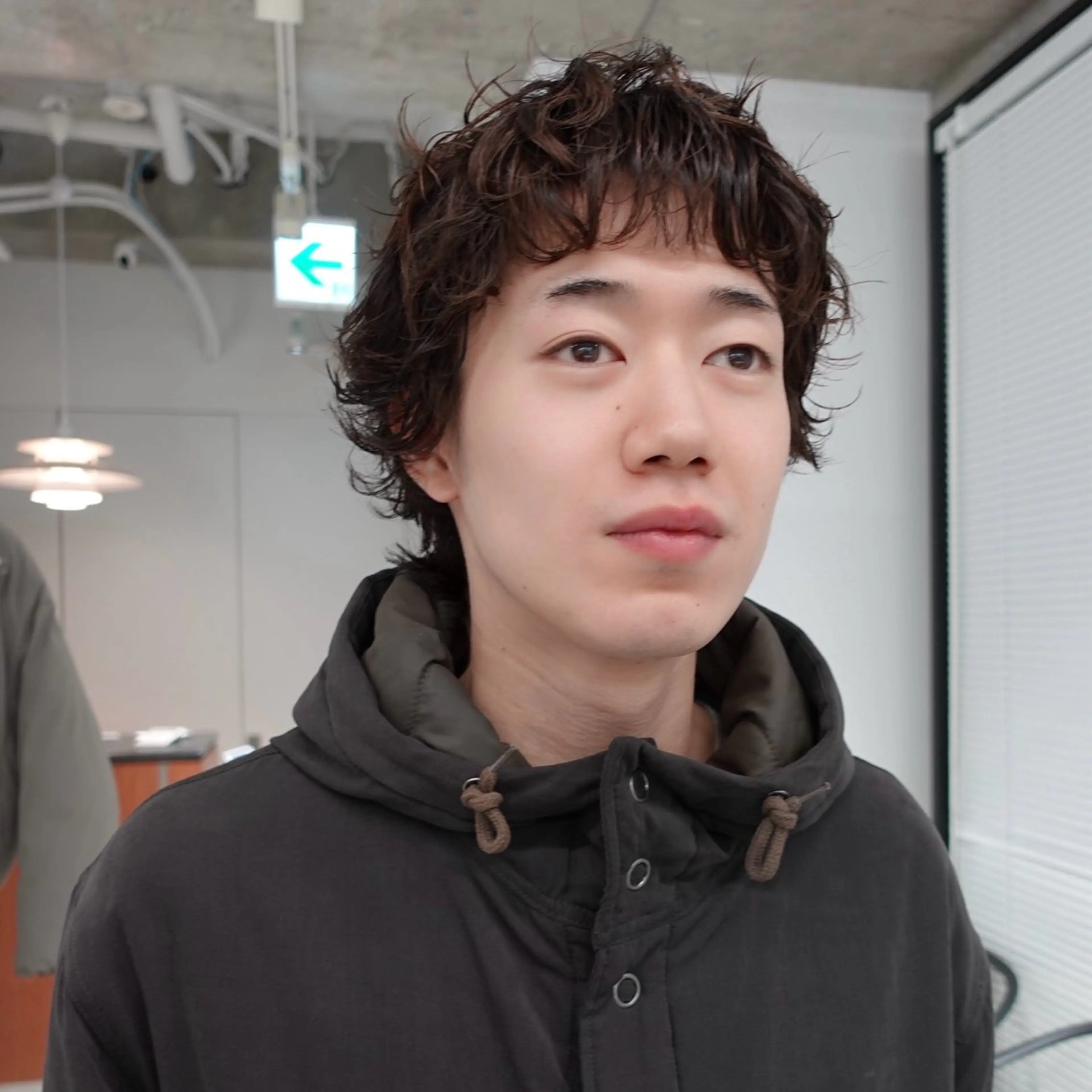 ショート パーマ ヘアアレンジ メンズ メンズパーマ メンズベリーショート ベリーショート ショートヘア カット パーマ 🌐サトウ リョウ🌐のヘアスタイル