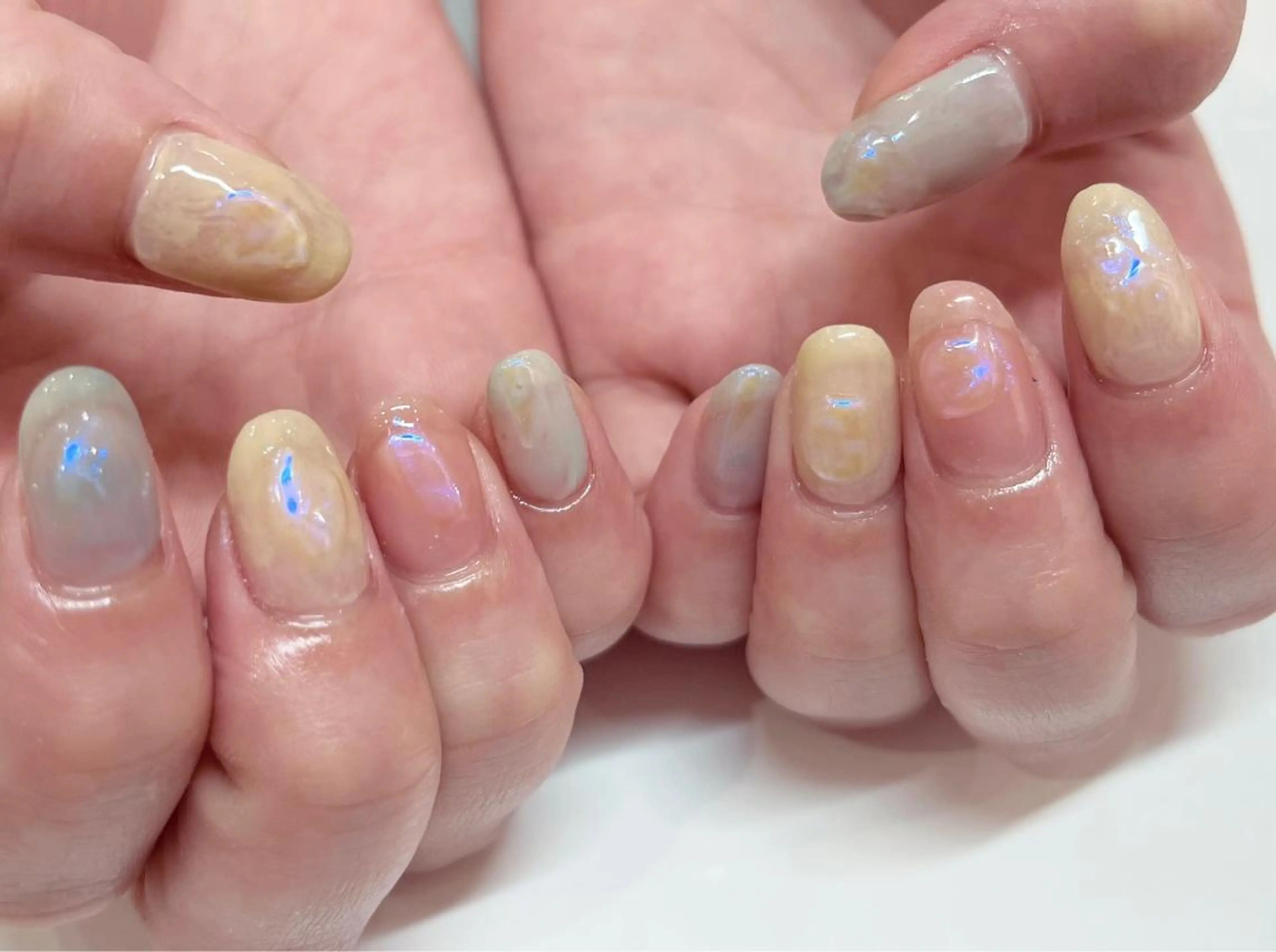 ネイル 氷ネイル・うるうるネイル 山本 杏香のネイルデザイン