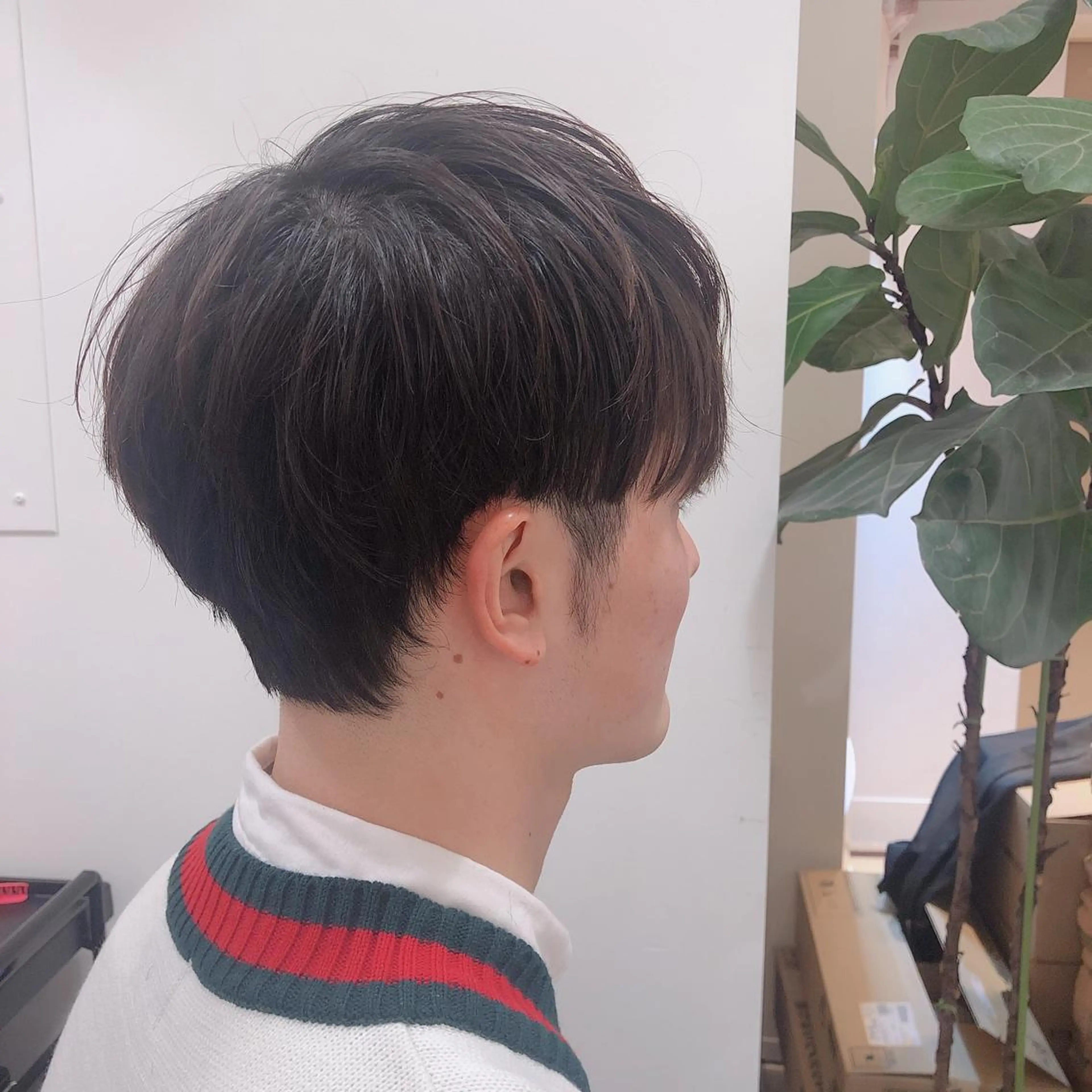 メンズ 顔周りの垢抜けヘア 立山あいりのヘアスタイル