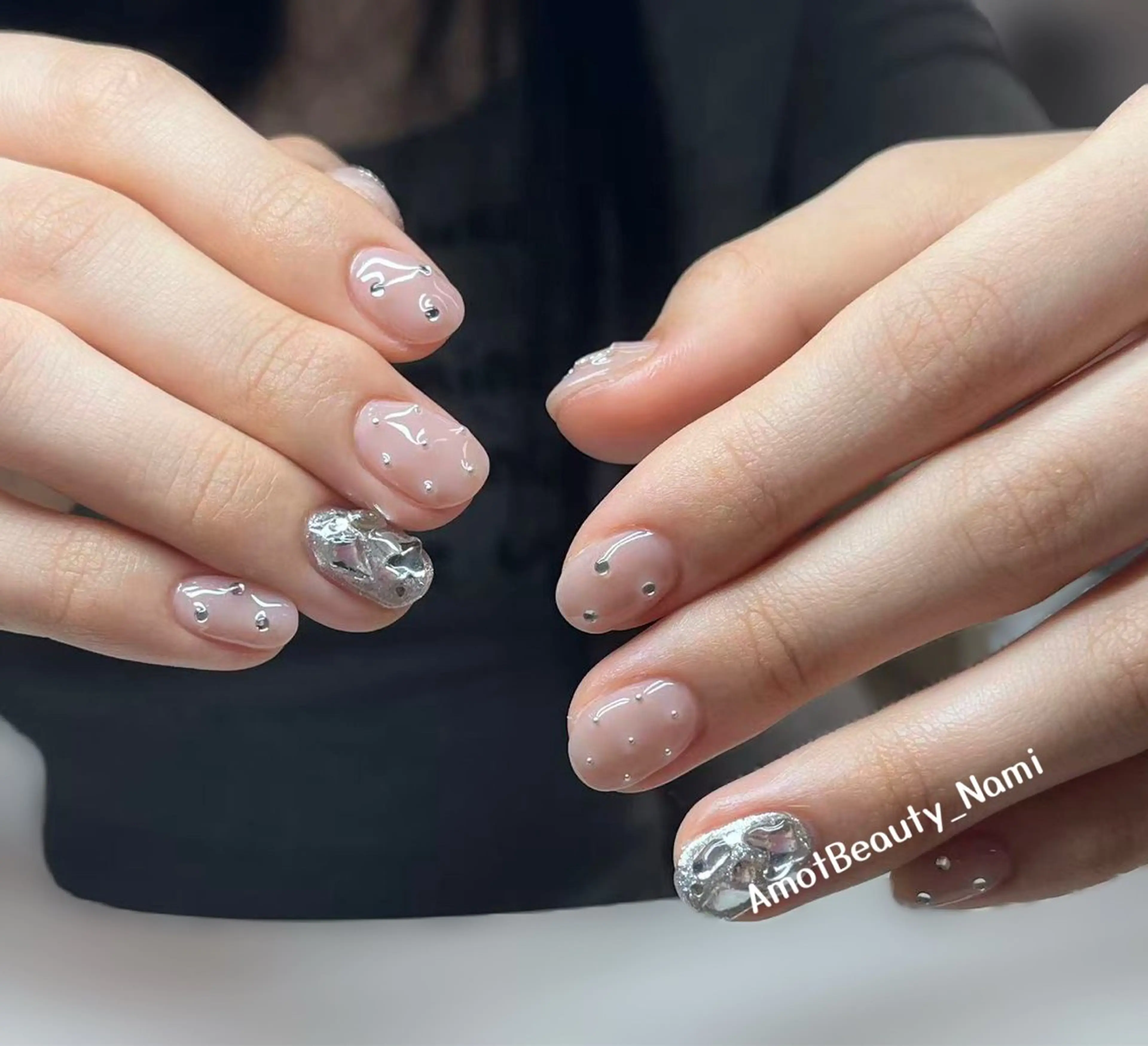 ネイル Kaka_ パラジェル、長さだしのネイルデザイン