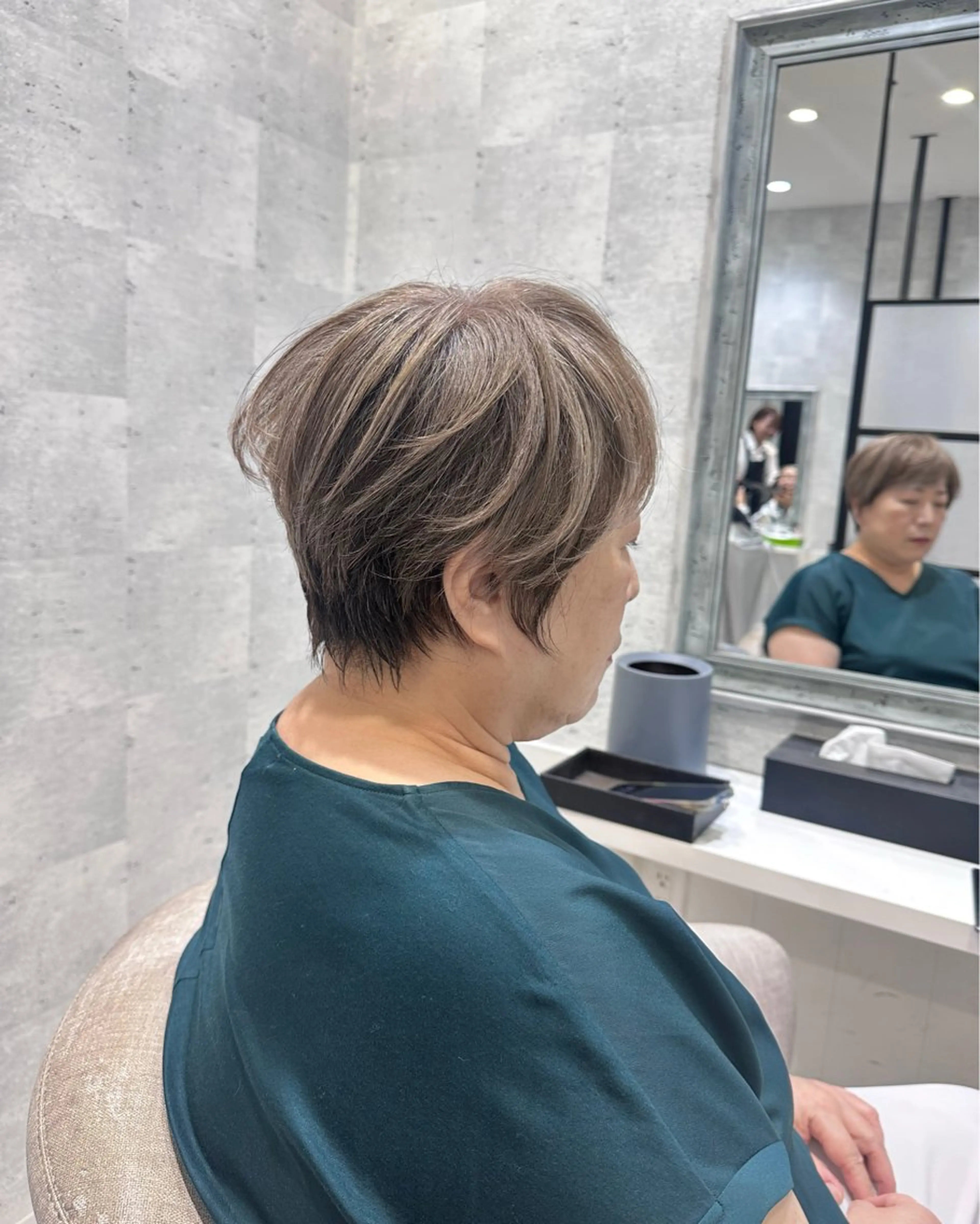 ショート カラー カット ヘアカラー トリートメント 西山 将太のヘアスタイル