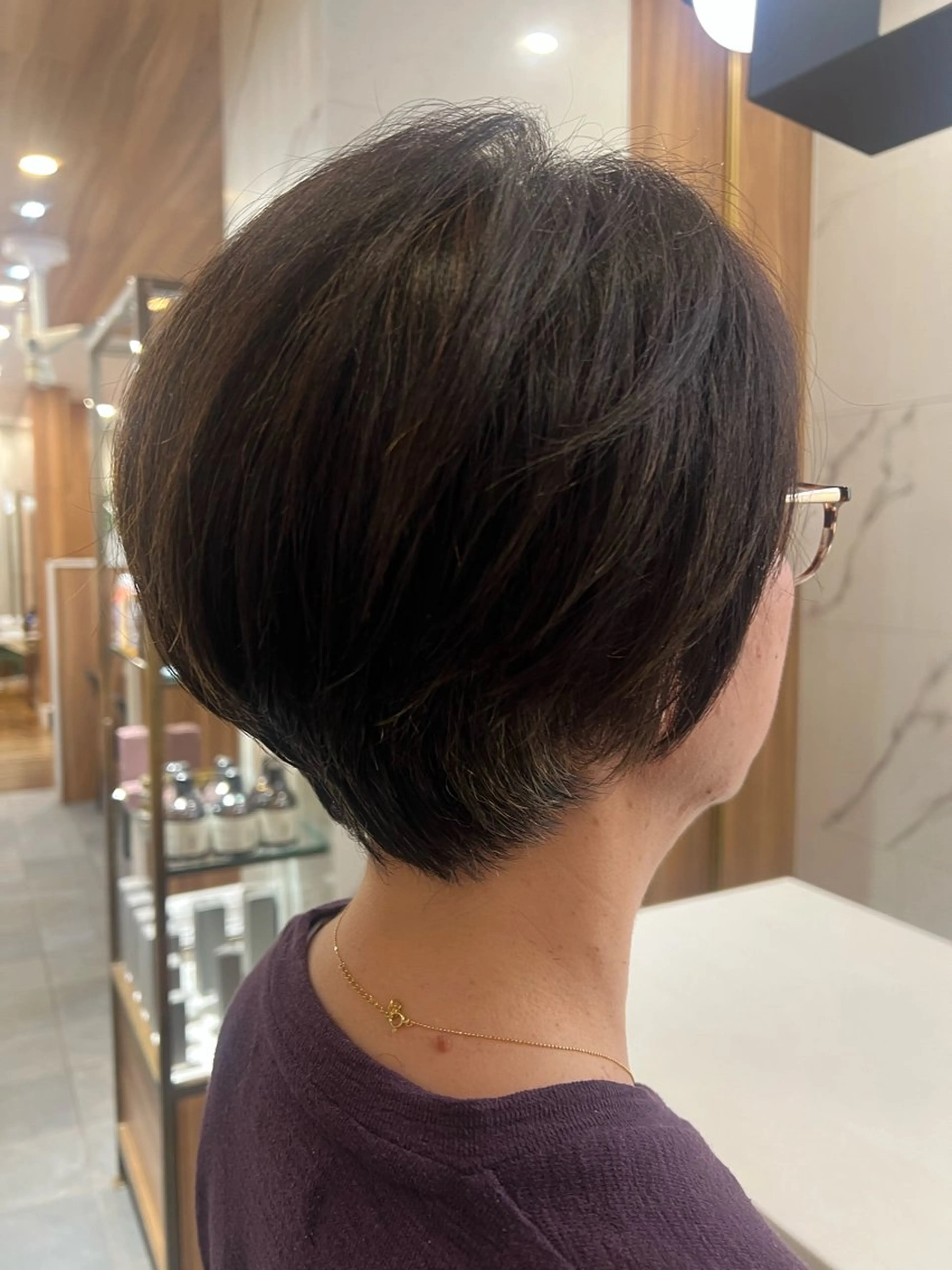 ショート 村中 逸紀のヘアスタイル