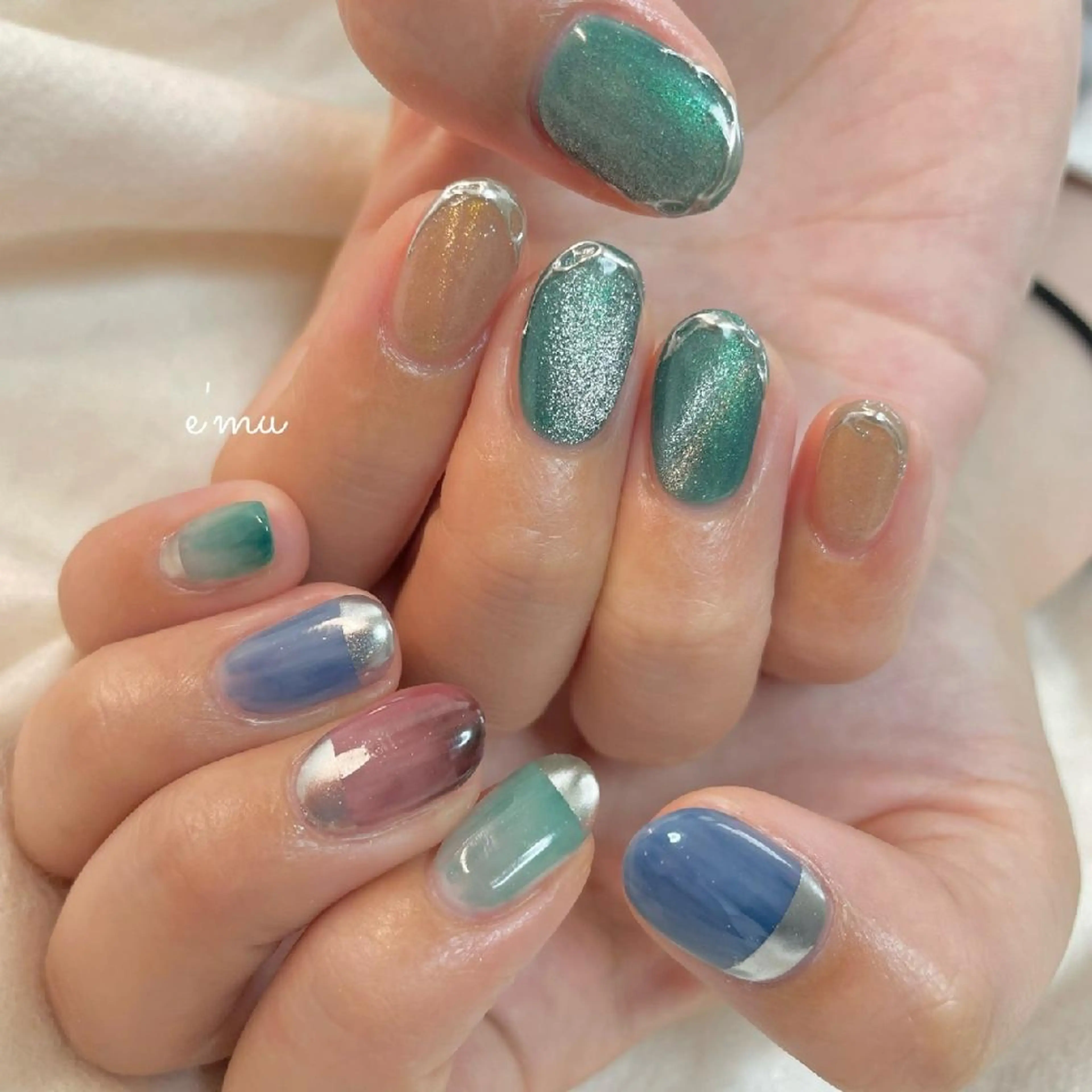 ネイル マグネットネイル ニュアンスネイル nail salon e'mu💐のネイルデザイン