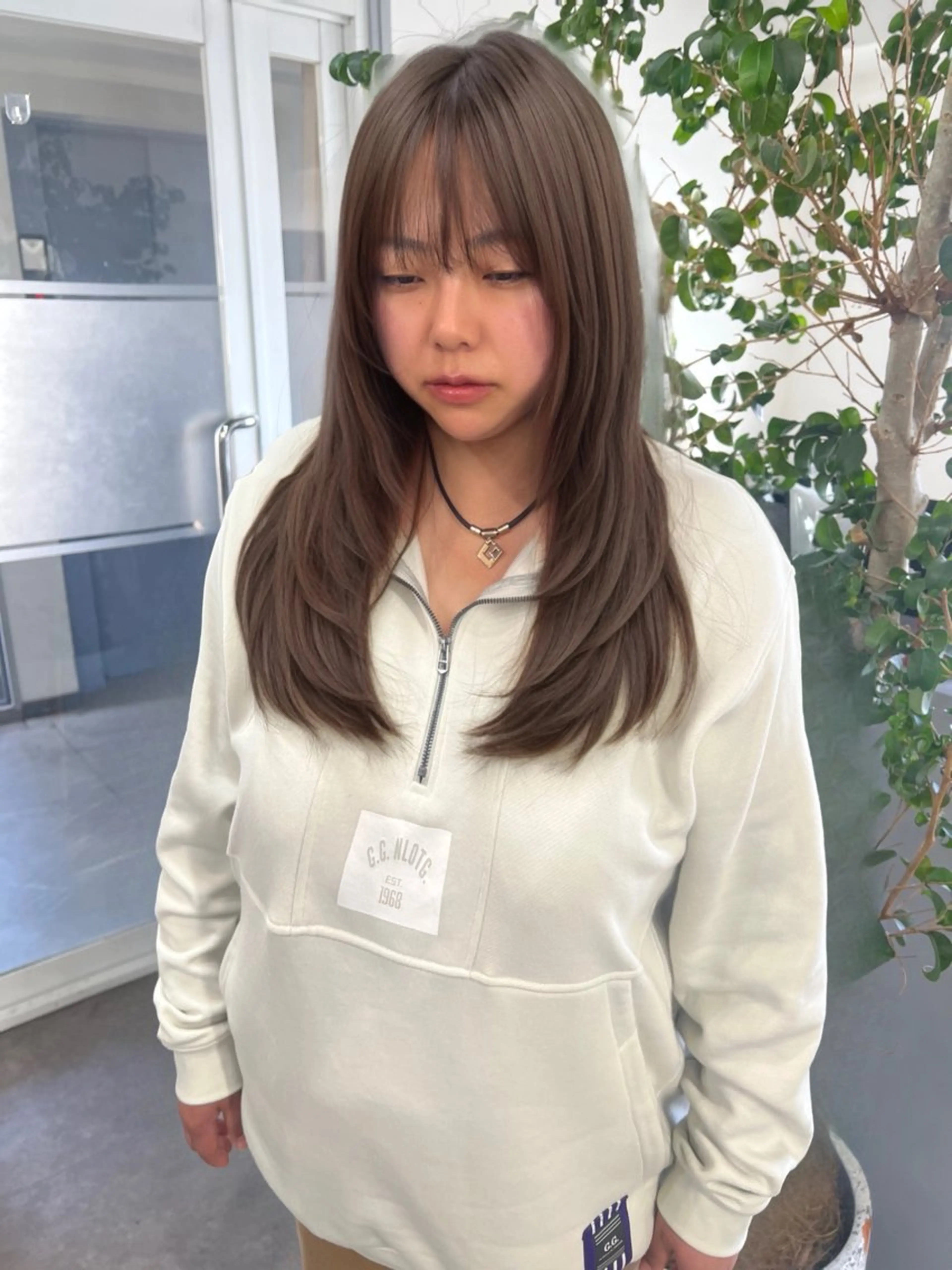 セミロング hikaru💘髪質 改善 透明感カラーのヘアスタイル