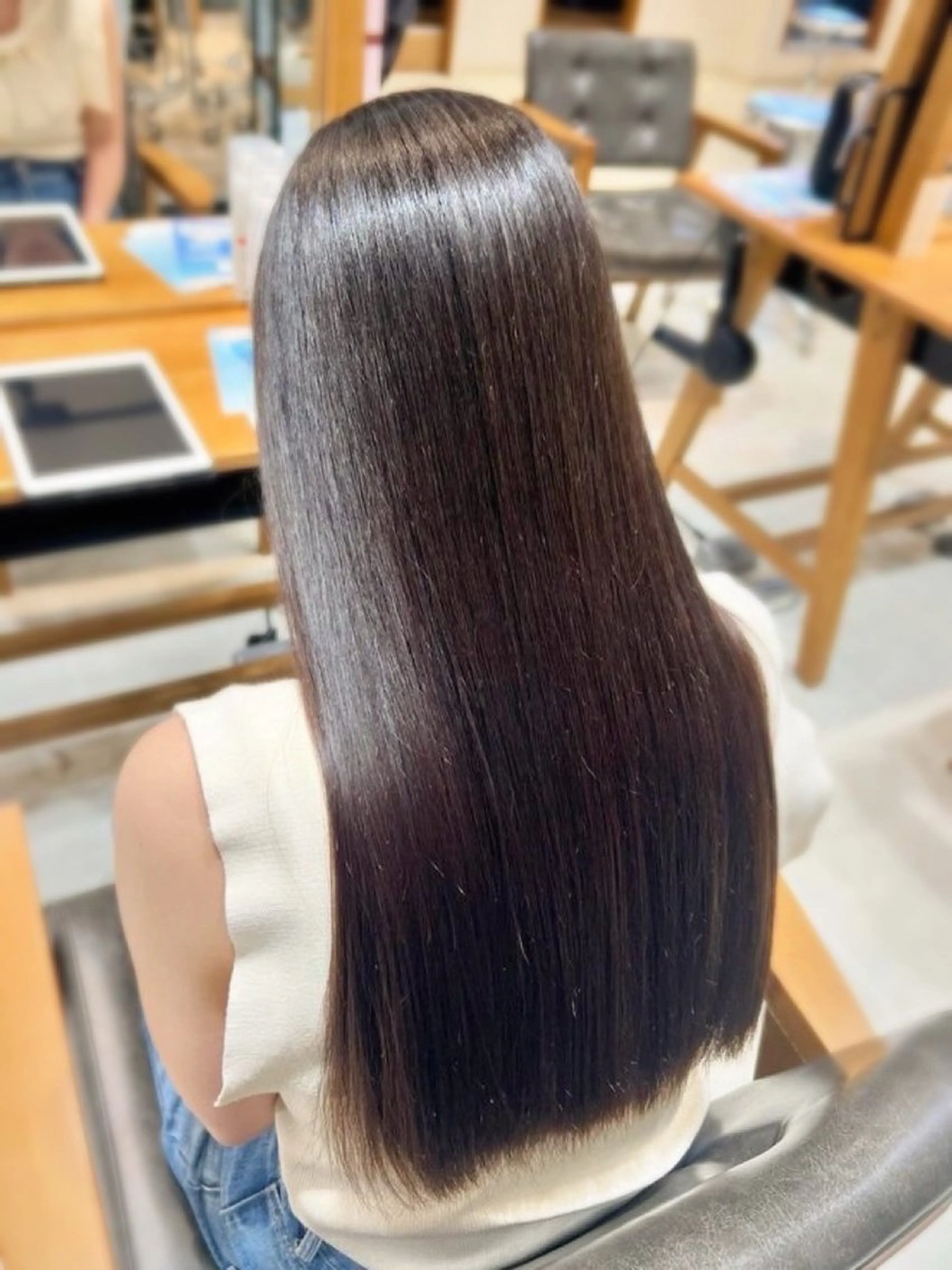 セミロング 髪質改善 トリートメント ✨髪質改善×レイヤー ボブカットきり✨のヘアスタイル