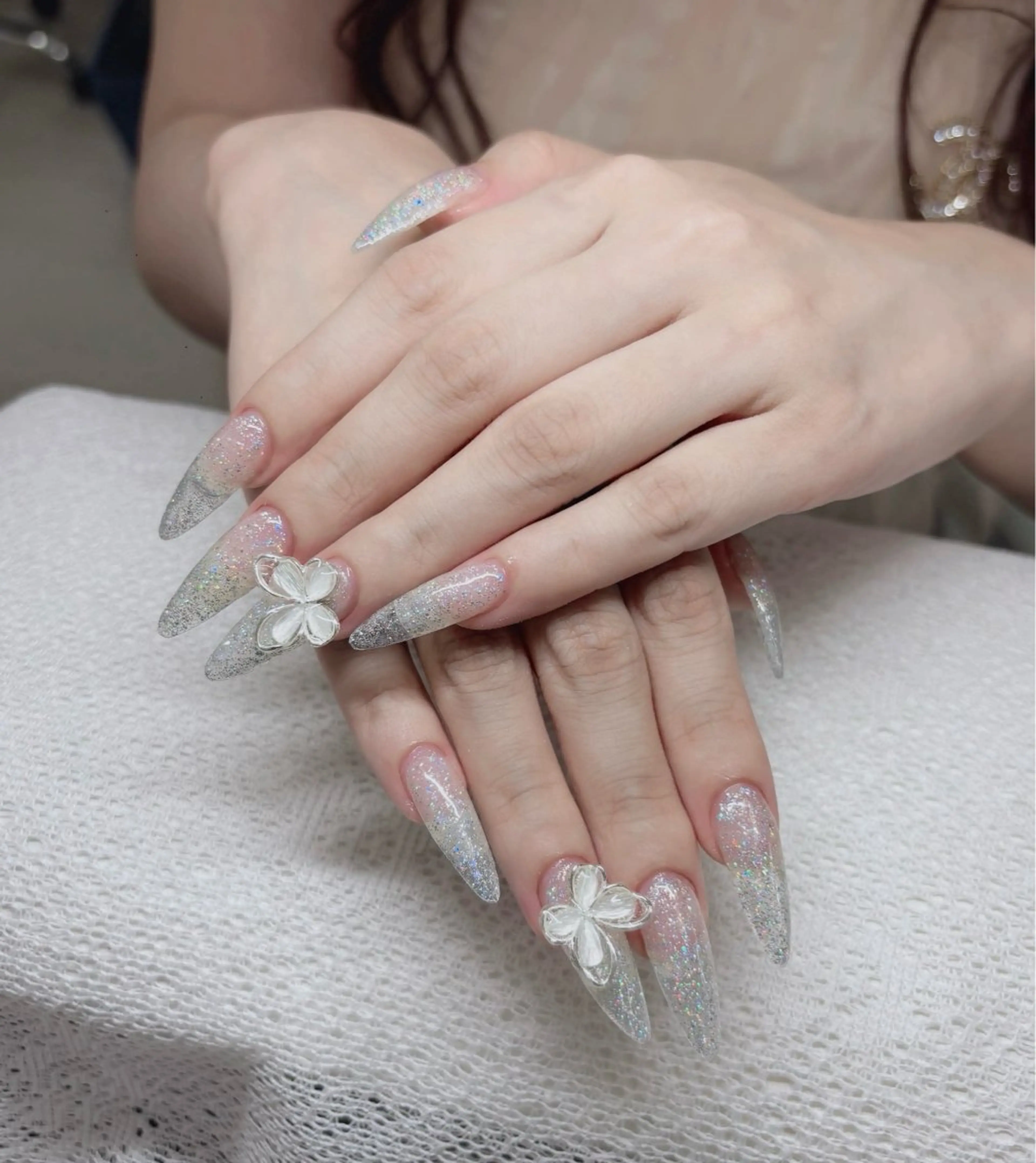 ネイル フレンチネイル ジェルネイル ガラスフレンチ ハロウィン ハート ハンドネイル H.baby Nail Salonのネイルデザイン