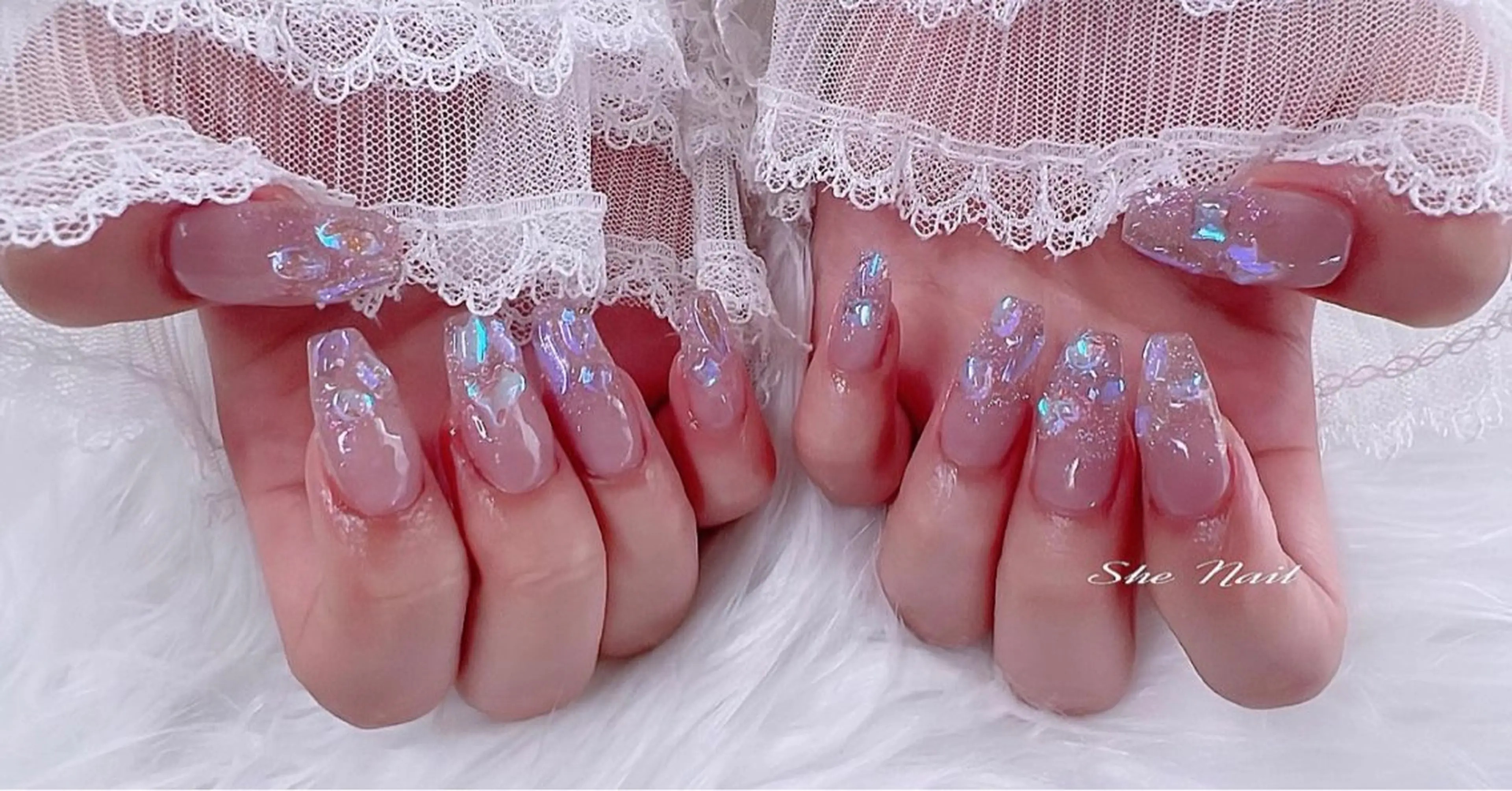 ネイル チークネイル 長さ出し フレンチネイル ガラスフレンチ キラキラネイル She   Nail所属・ISA_ BELLAのネイルデザイン