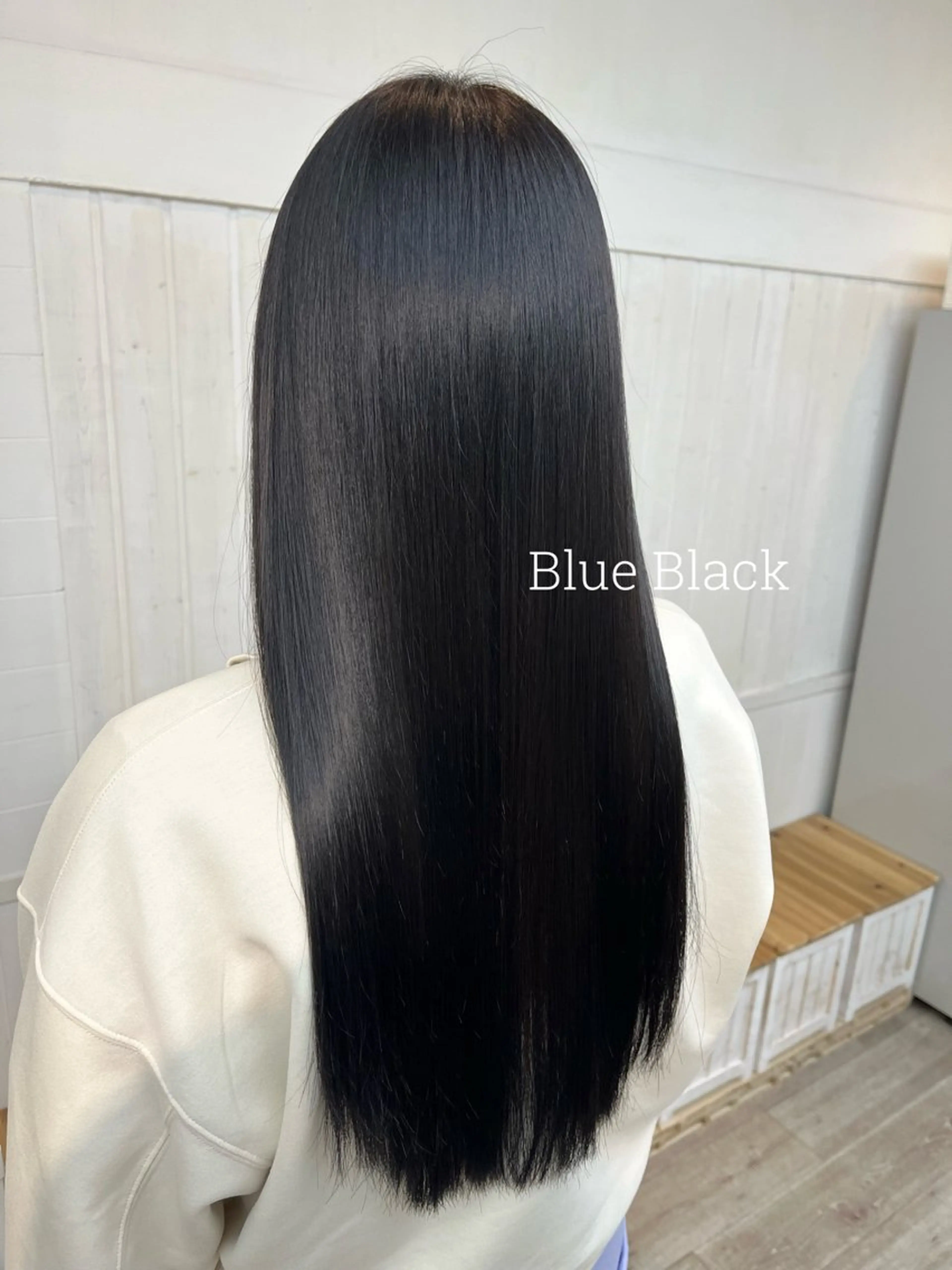 ロング カラー パーマ ヘアアレンジ 黒髪 ブルーカラー ブルーブラック 透明感カラー イルミナカラー 二ヶ月綺麗が続く デザイン/星野六三四のヘアスタイル