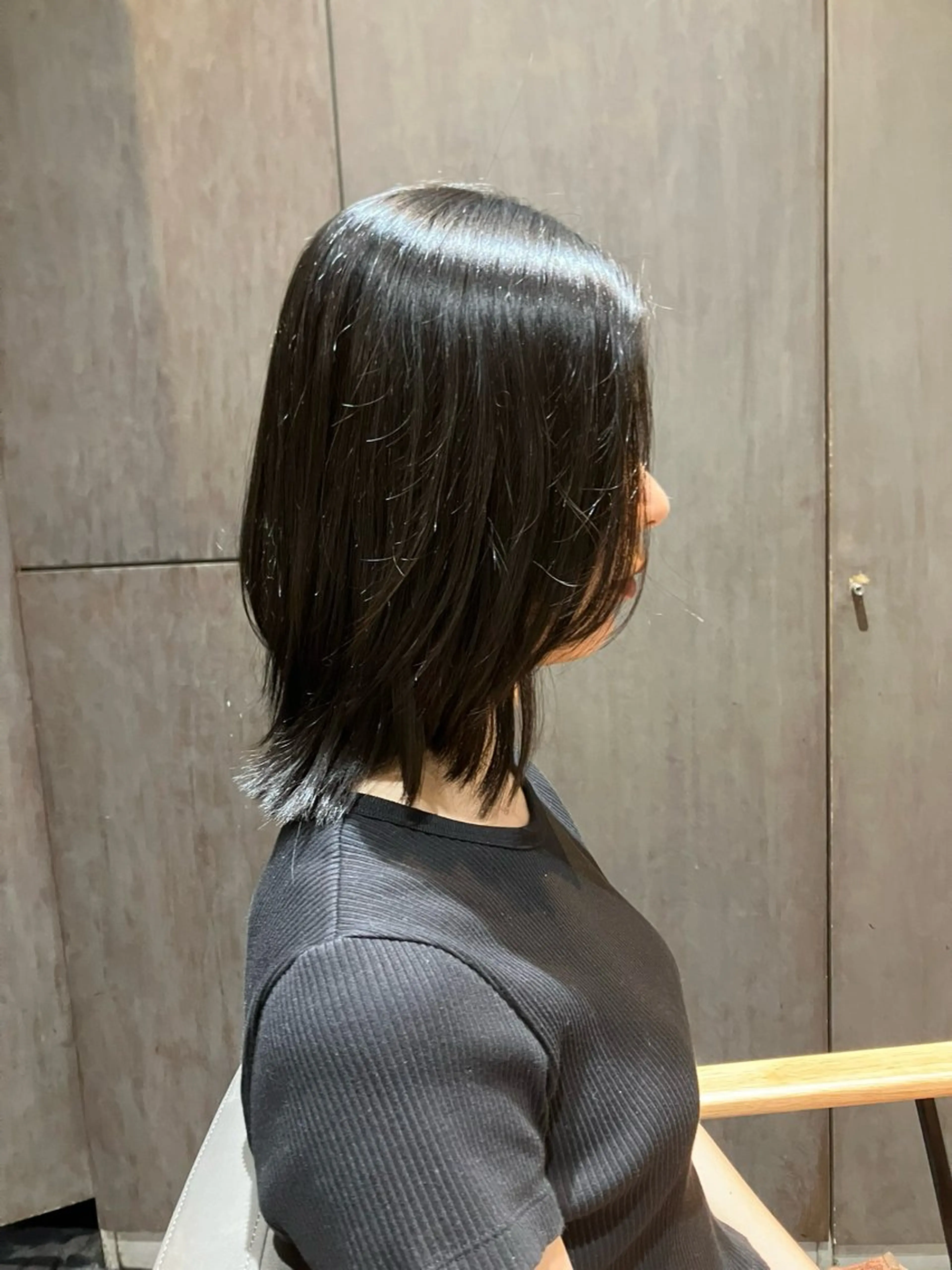 ミディアム 柴田 胡桃のヘアスタイル