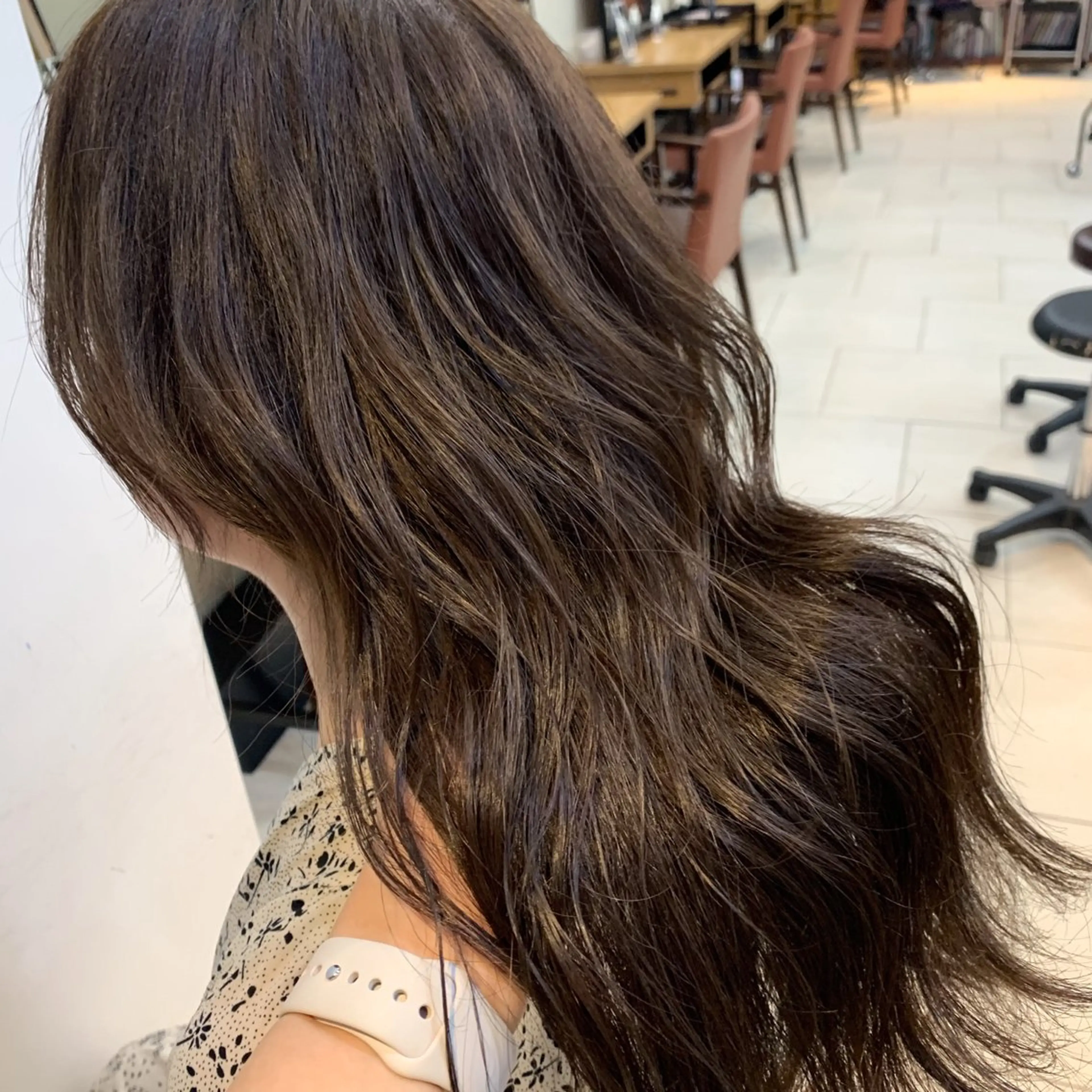 ミディアム カラー ヘアカラー トリートメント 透明感カラー/レイ ヤー/Nana🌈のヘアスタイル