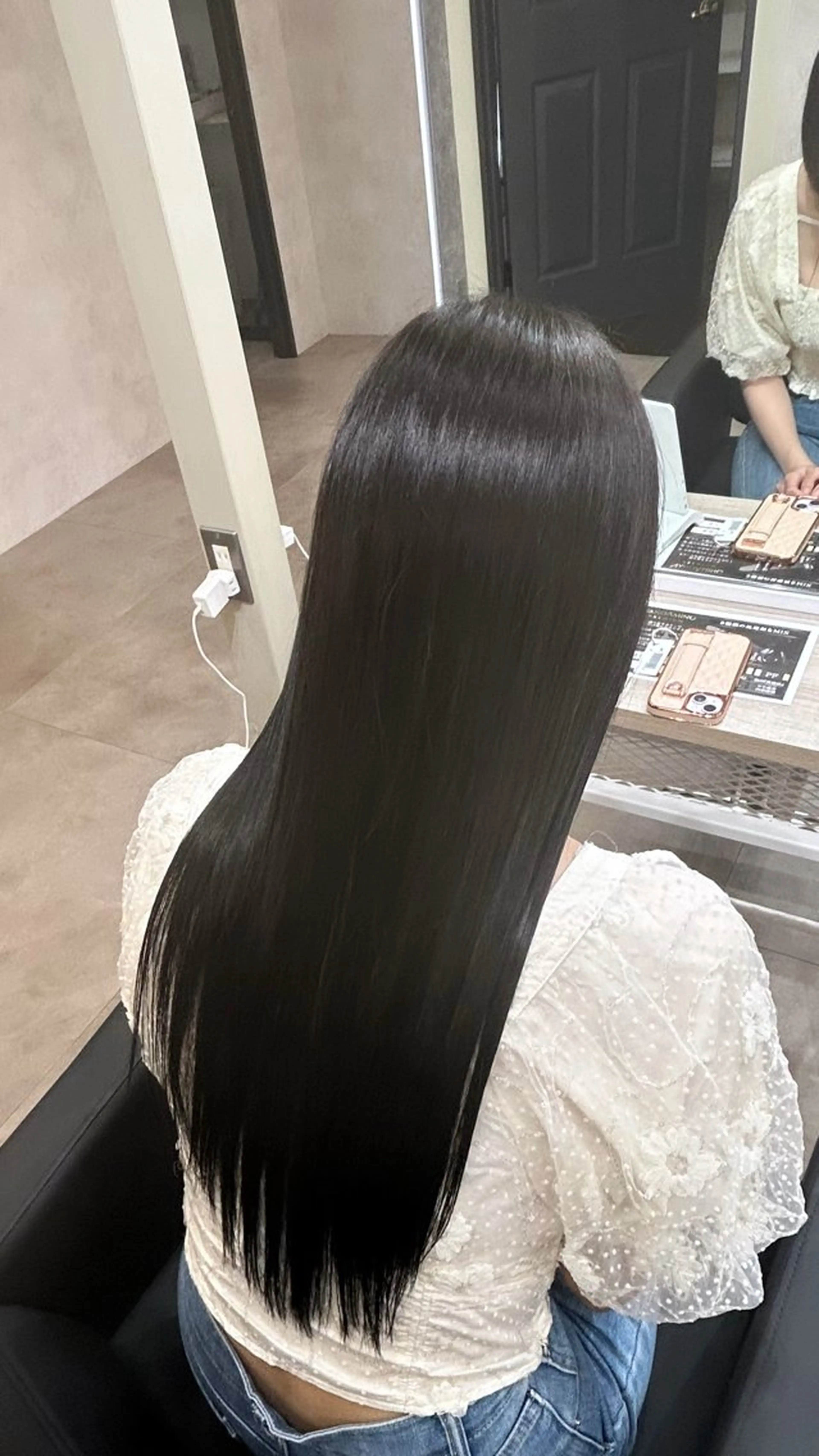 ロング カラー 透明感カラー 石原 侑季のヘアスタイル