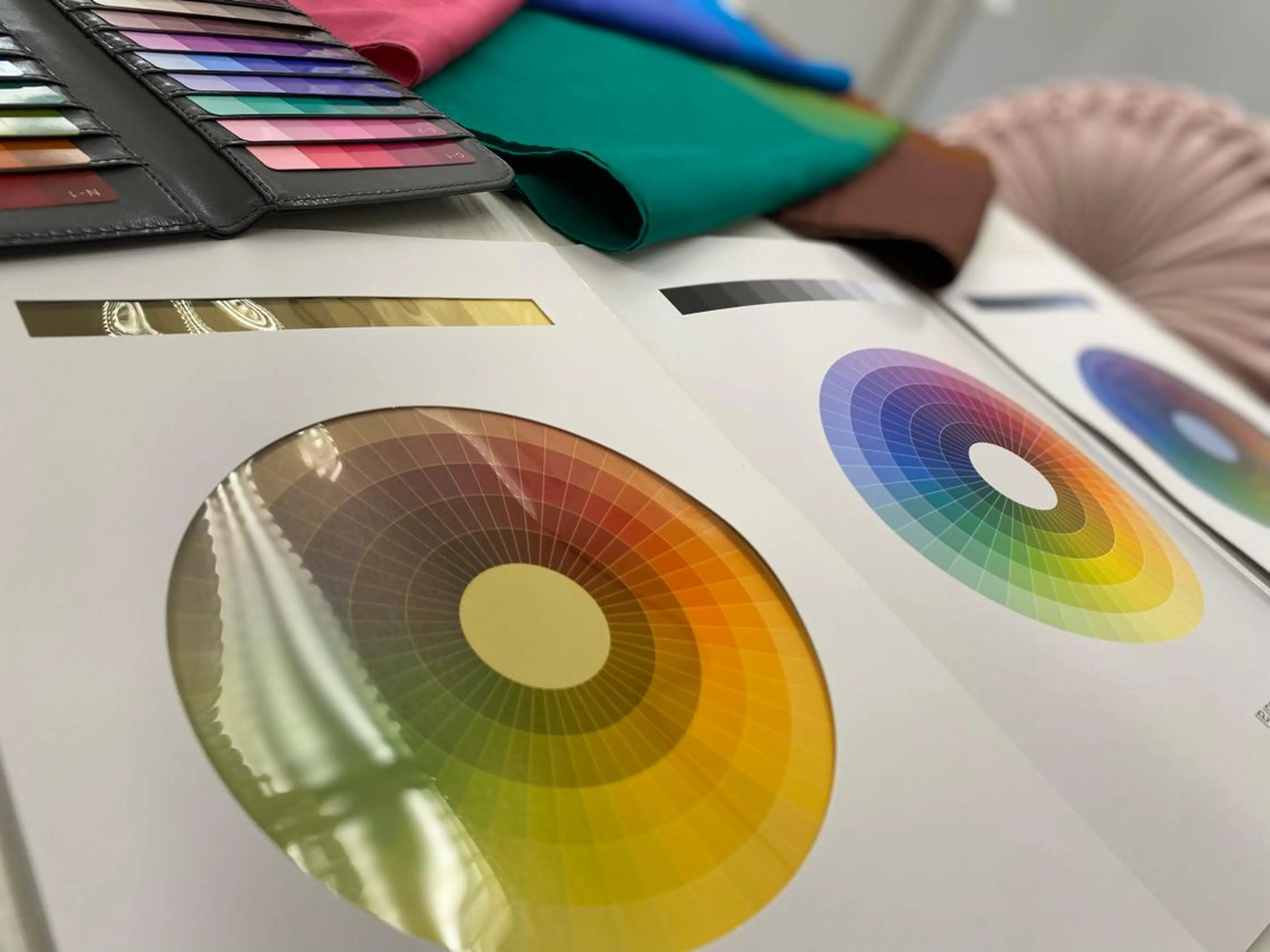 ﾊﾟｰｿﾅﾙｶﾗ-/ ﾒｲｸ/ｴｽﾃ/骨格のエステ・リラクイメージ