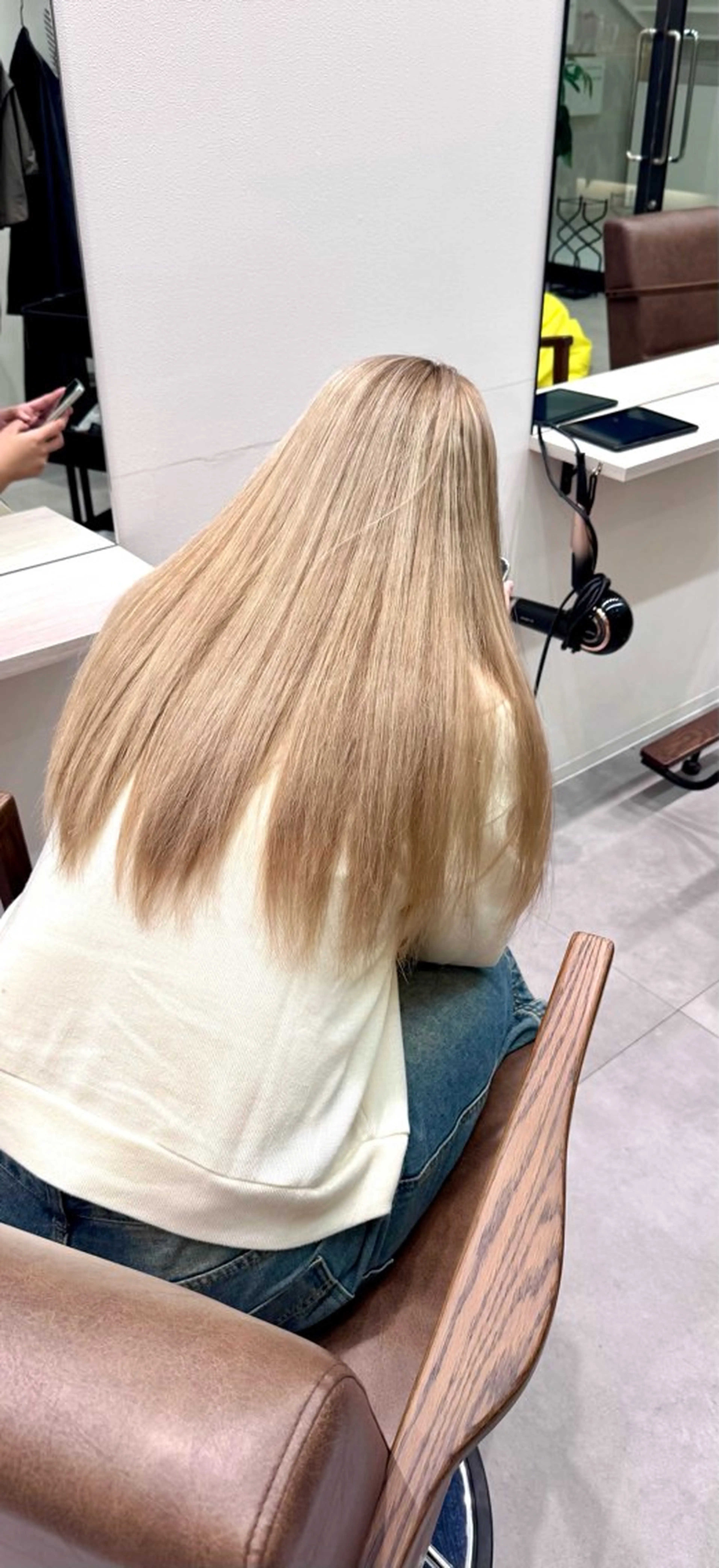 ロング カラー 井端 千尋のヘアスタイル