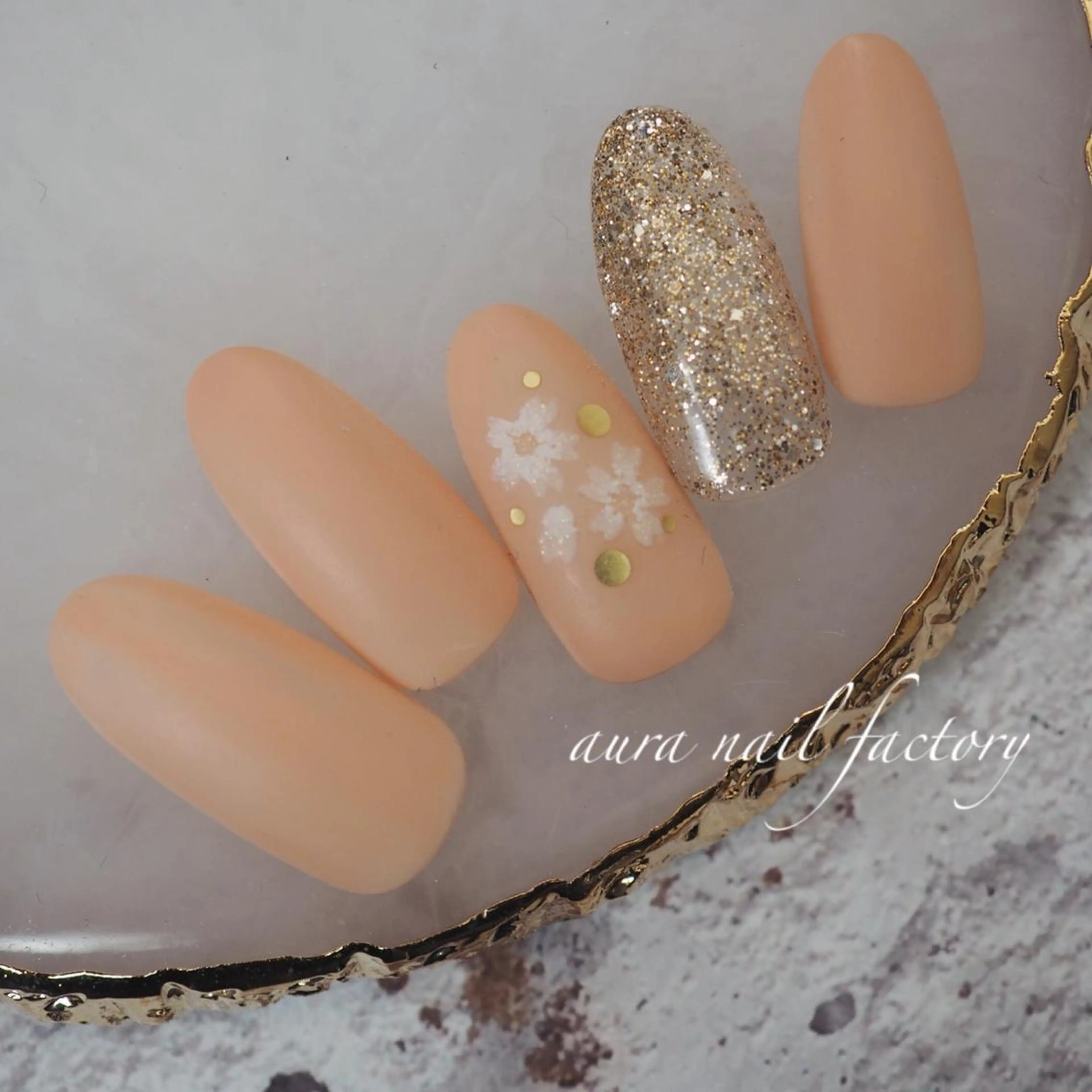 ショート カラー ネイル 桜ネイル オフィスネイル シンプルネイル 赤羽 aura 深爪を断らない✨のネイルデザイン