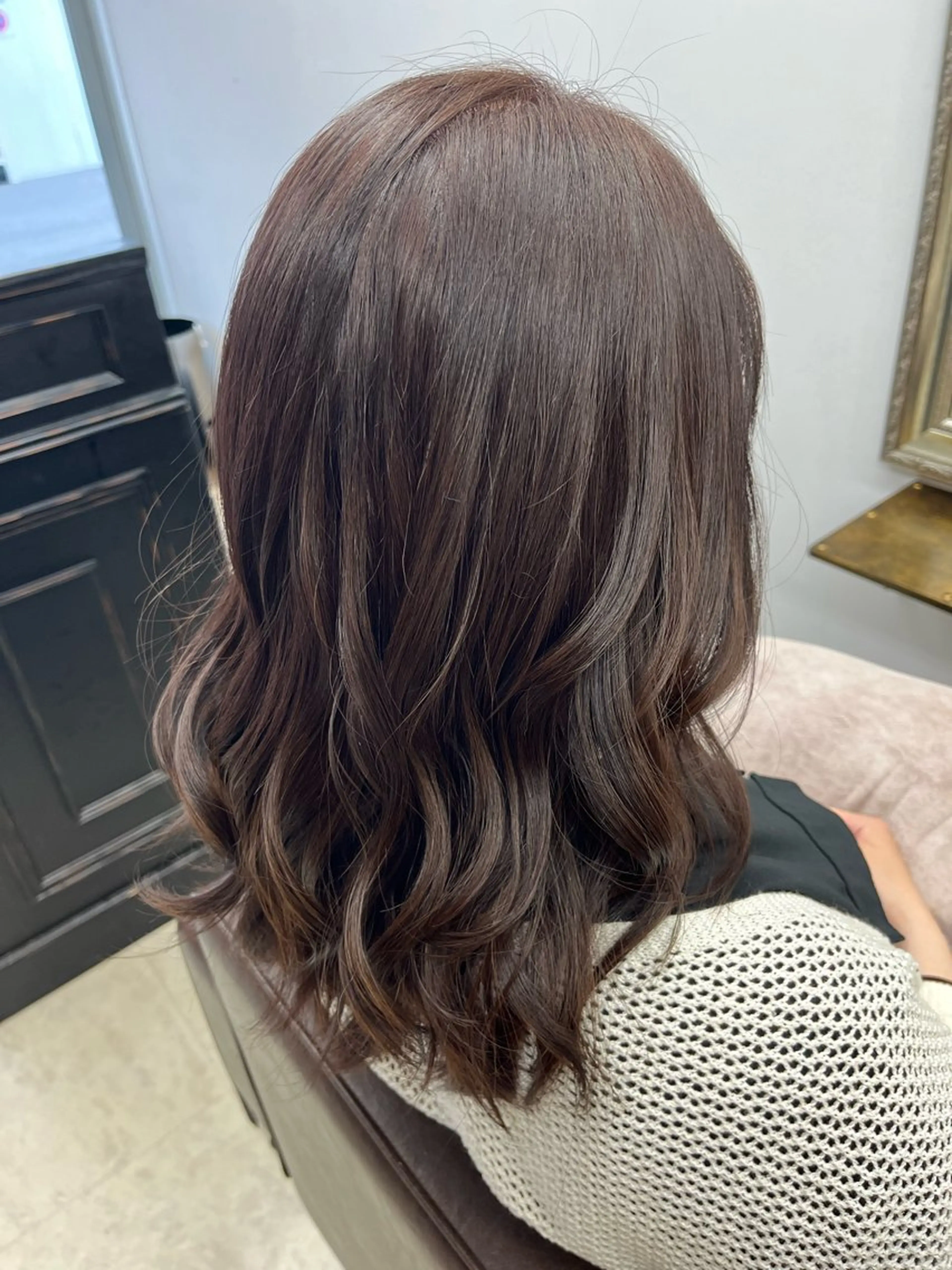 セミロング カラー 産休の為お休みです! 小島凜のヘアスタイル