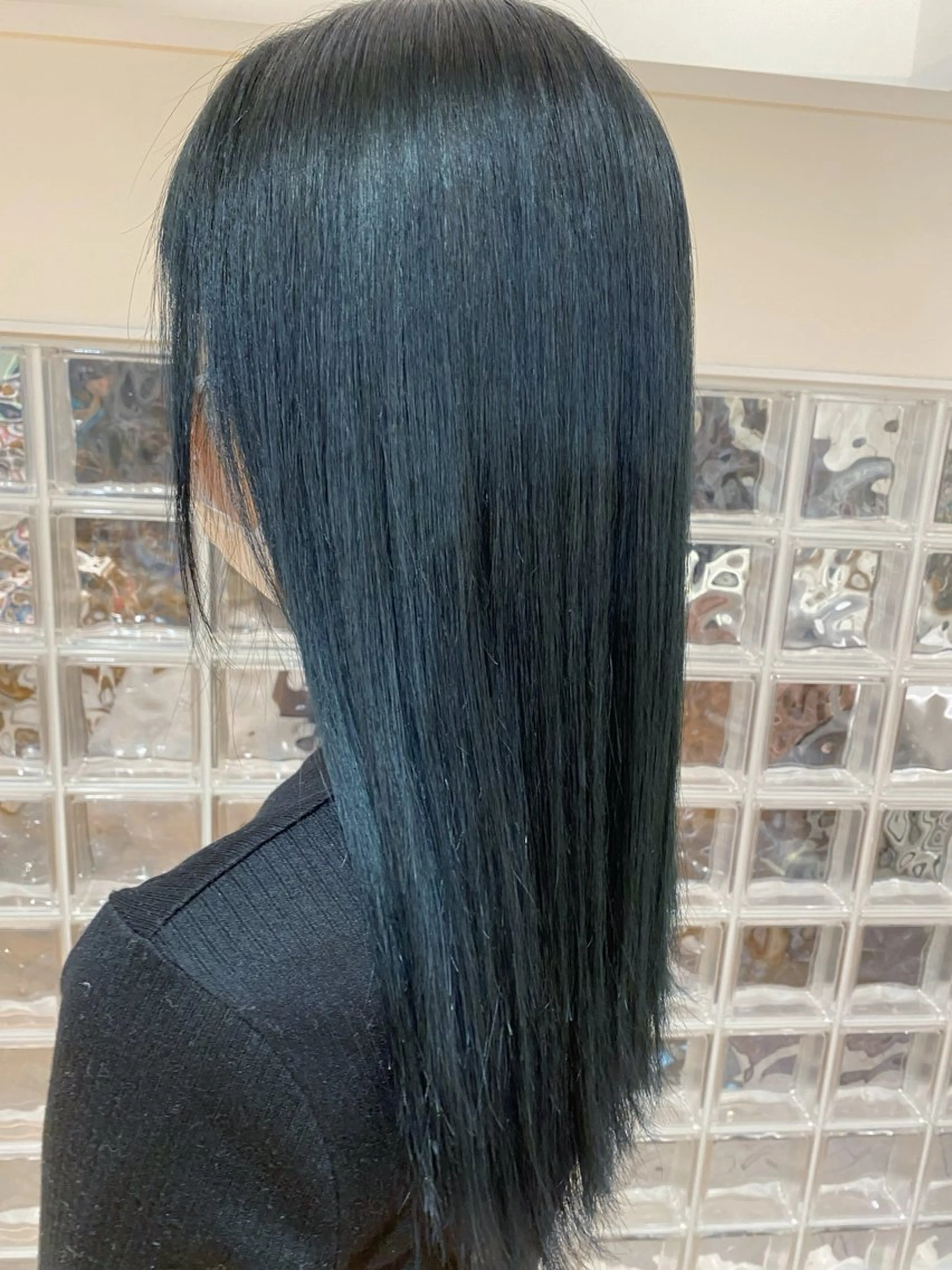 カラー 軍司 美夏のヘアスタイル