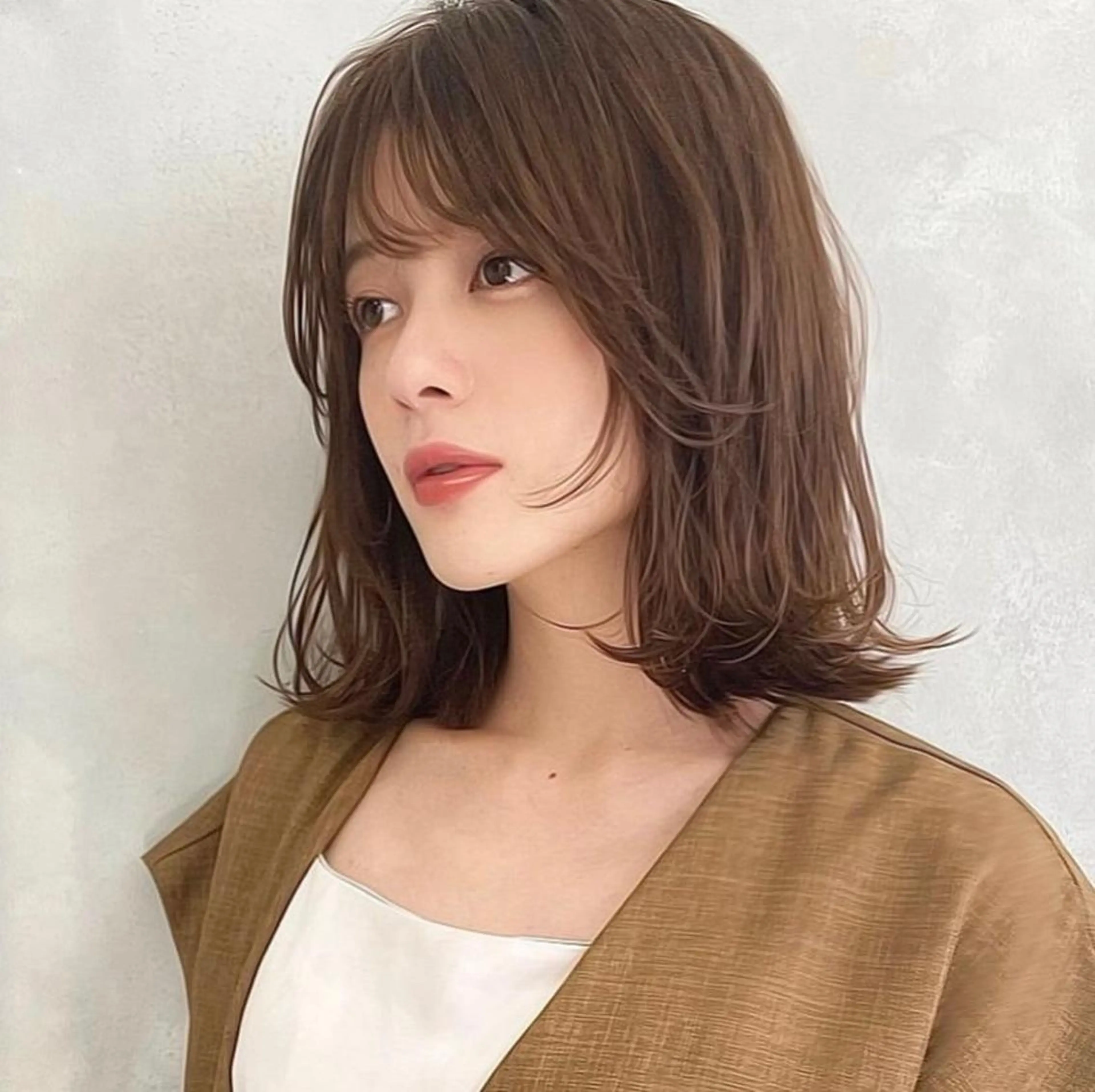 ミディアム レイヤーカット 小顔カット 小顔ボブ&レイヤー 特化🤎RISAのヘアスタイル