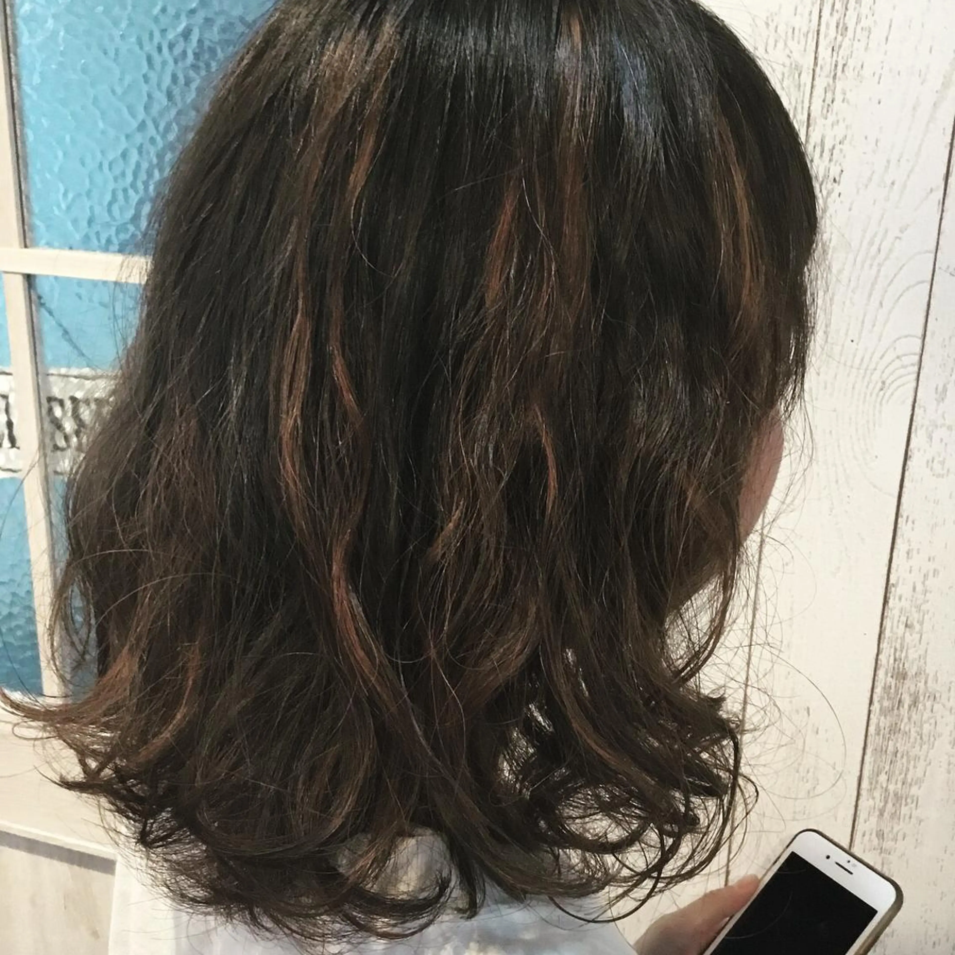 ミディアム カラー パーマ embrace エンブレイスのヘアスタイル