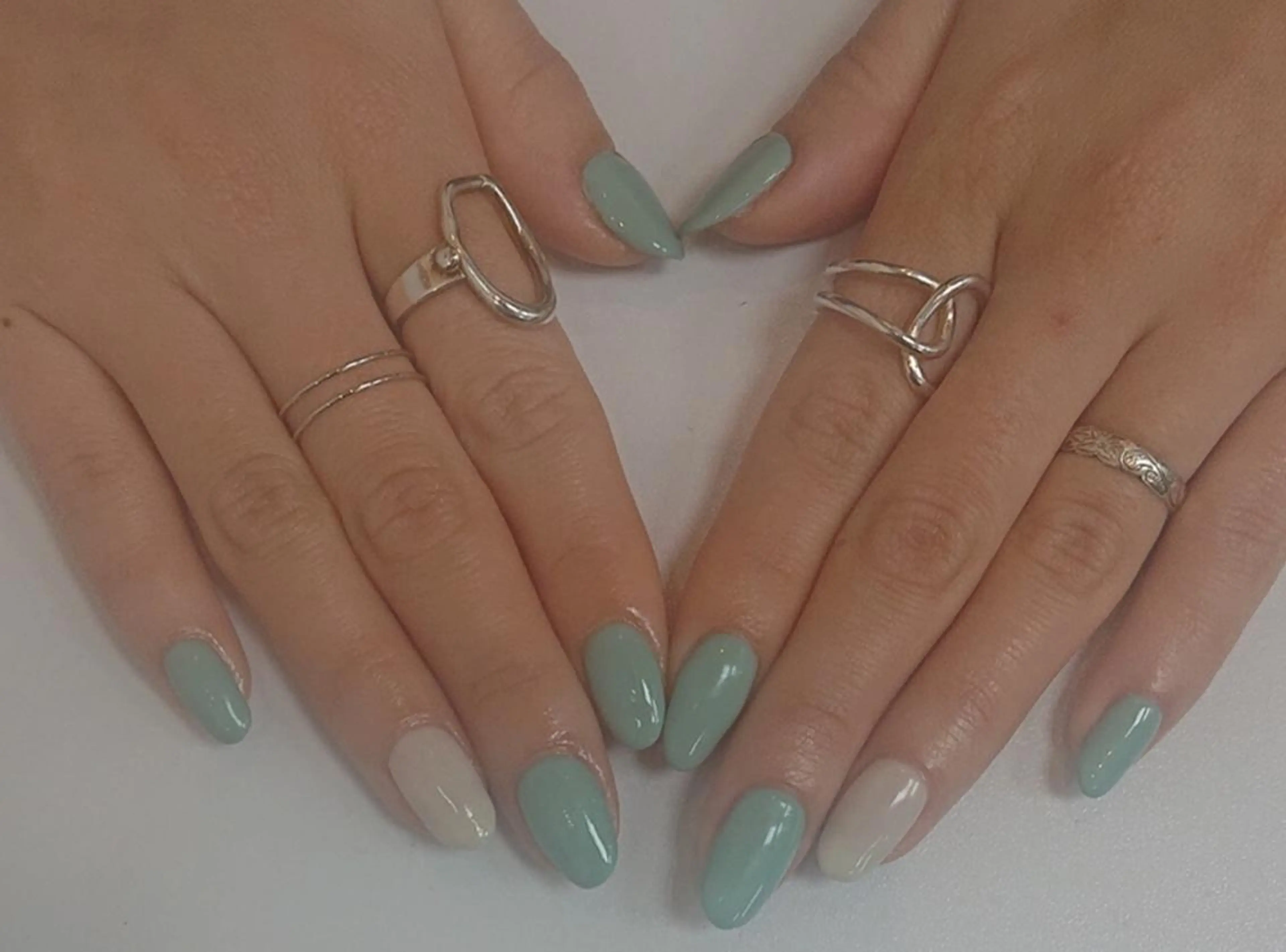 ネイル 🍒当日もOK🍒 𝑳𝑼𝑵𝑨花井のネイルデザイン