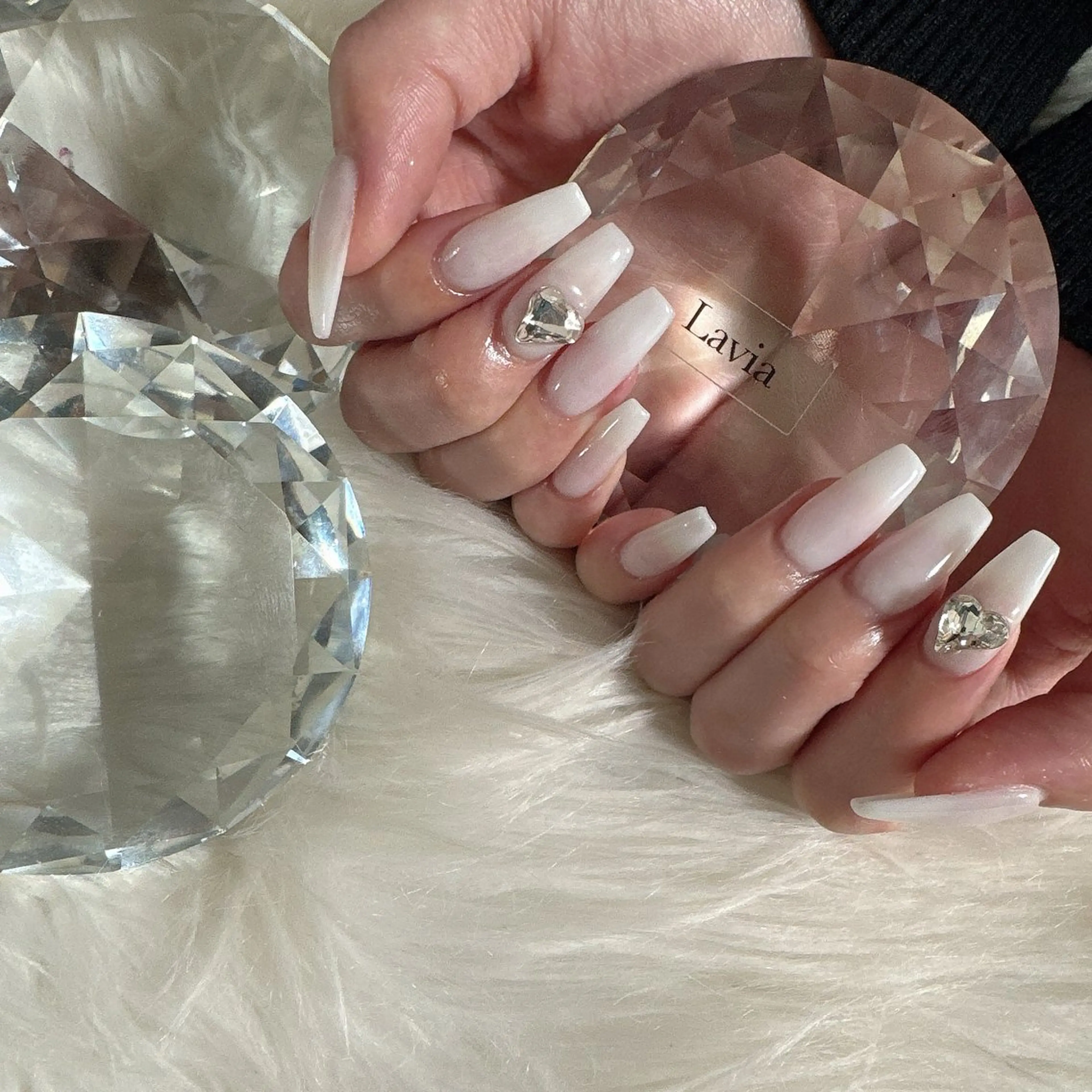 ネイル lavia🖤 ayumiのネイルデザイン