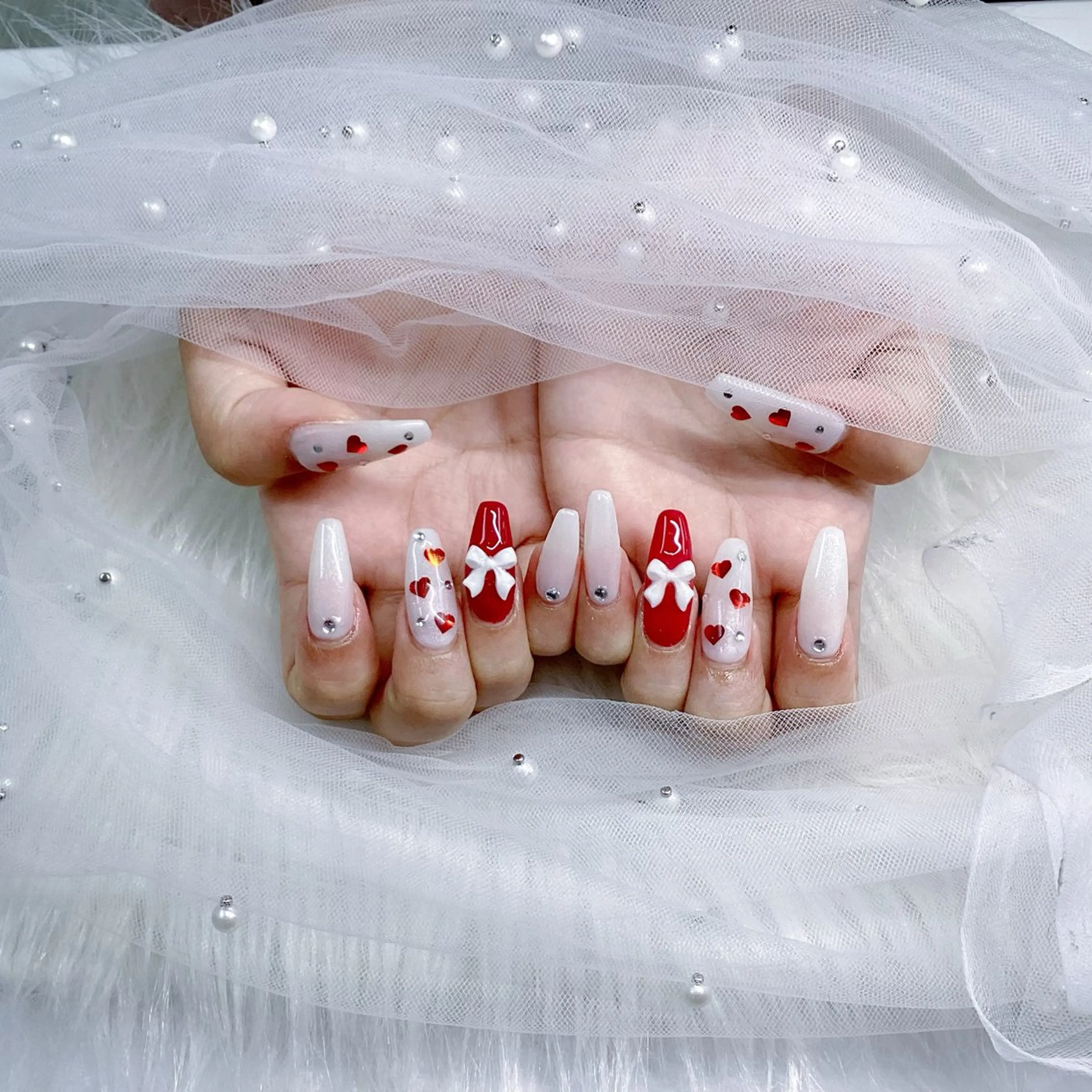 セミロング パーツ全部¥110 サロンミミのネイルデザイン