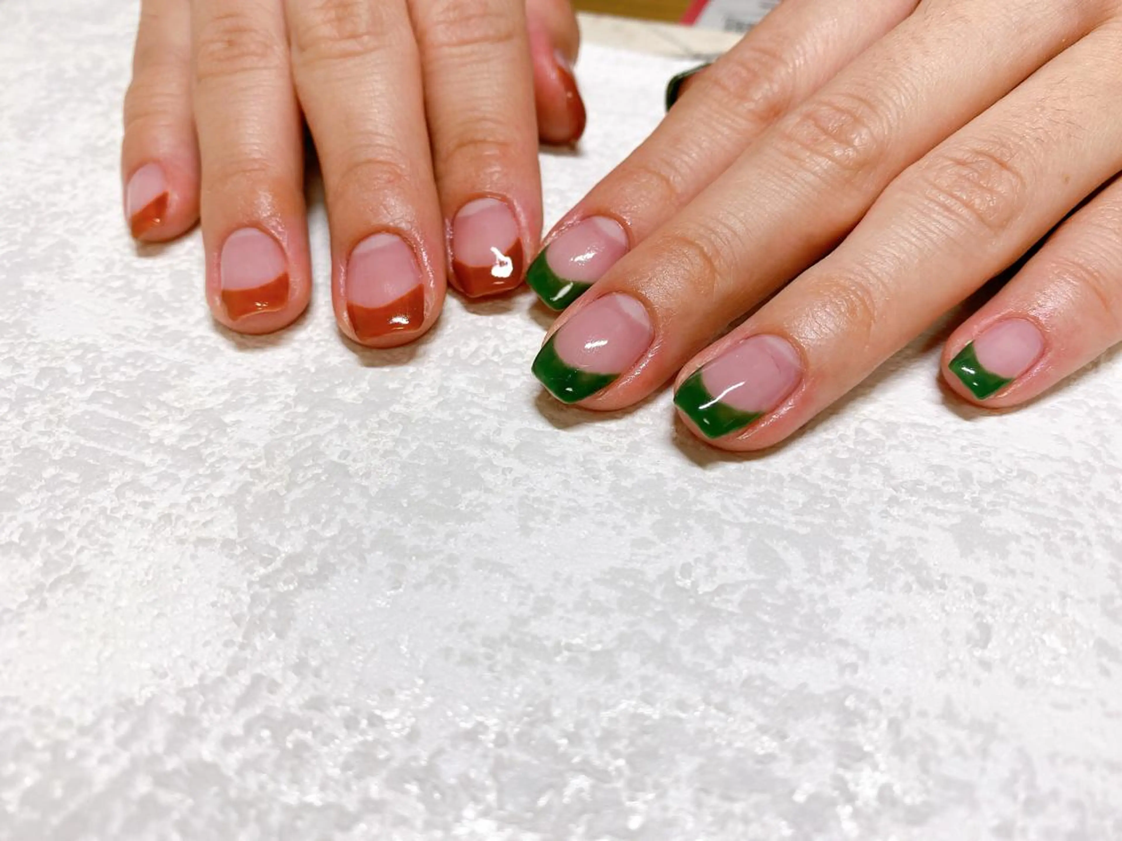 ネイル オーロラネイル フラワーネイル フットネイル フレンチネイル ジェルネイル mogunail &blowのネイルデザイン