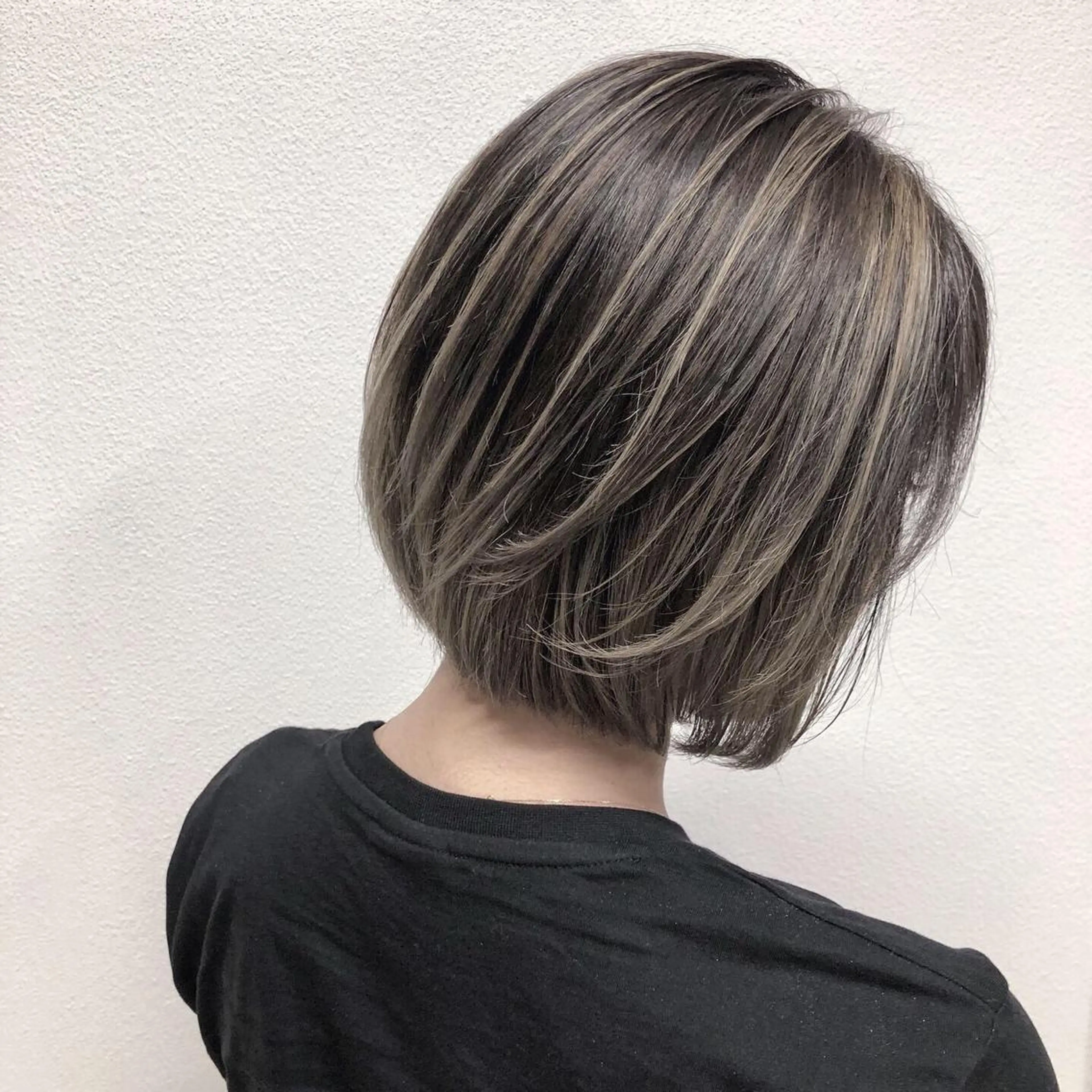 ショート カラー ヘアアレンジ ショートボブ バレイヤージュ ボブ レイヤーカット ショートヘア ヘアカラー トリートメント GiseL天神カラー 髪質改善/ブリーチのヘアスタイル