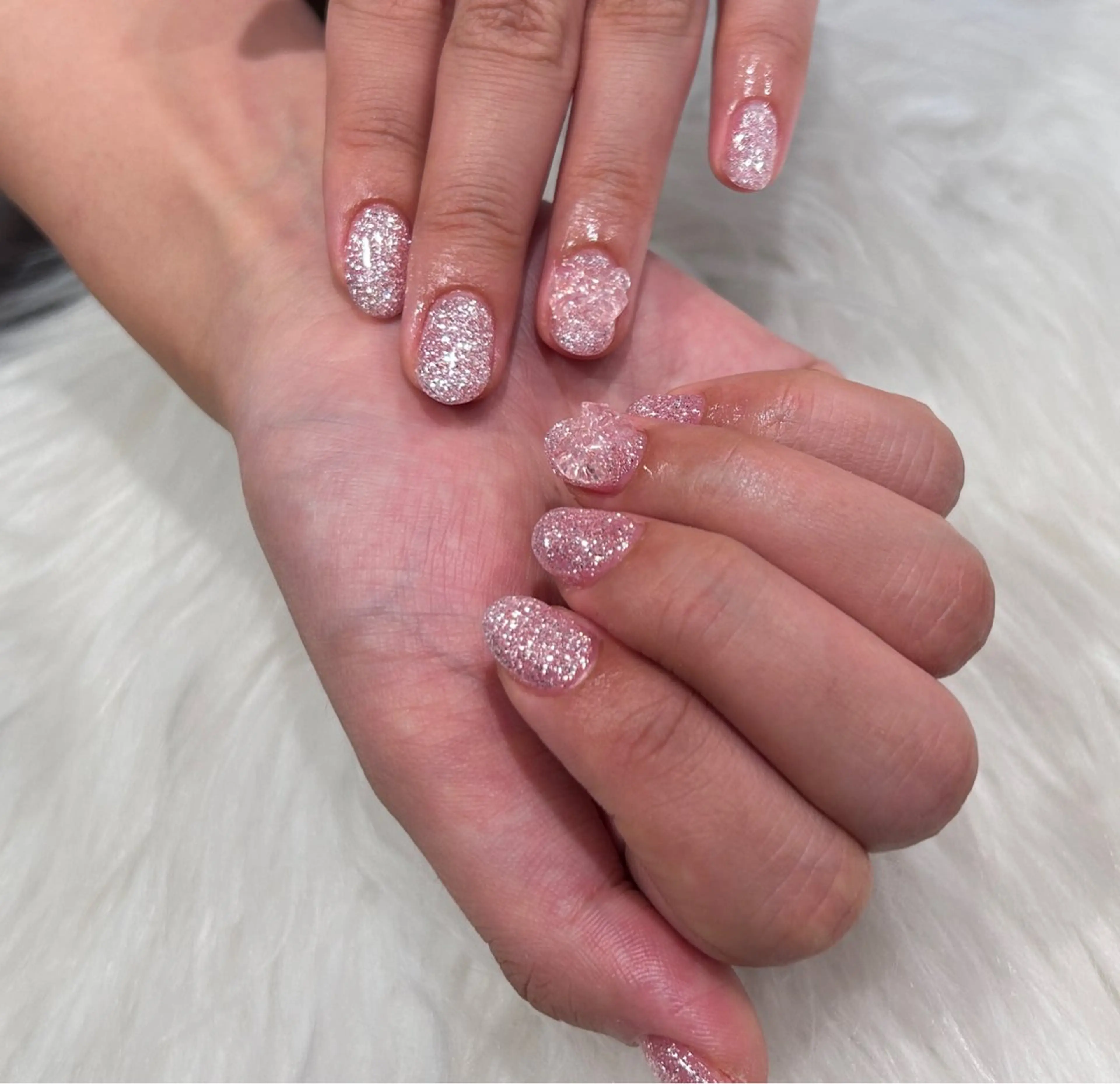 ネイル キラキラネイル ハンドネイル Nobody_ Minのネイルデザイン