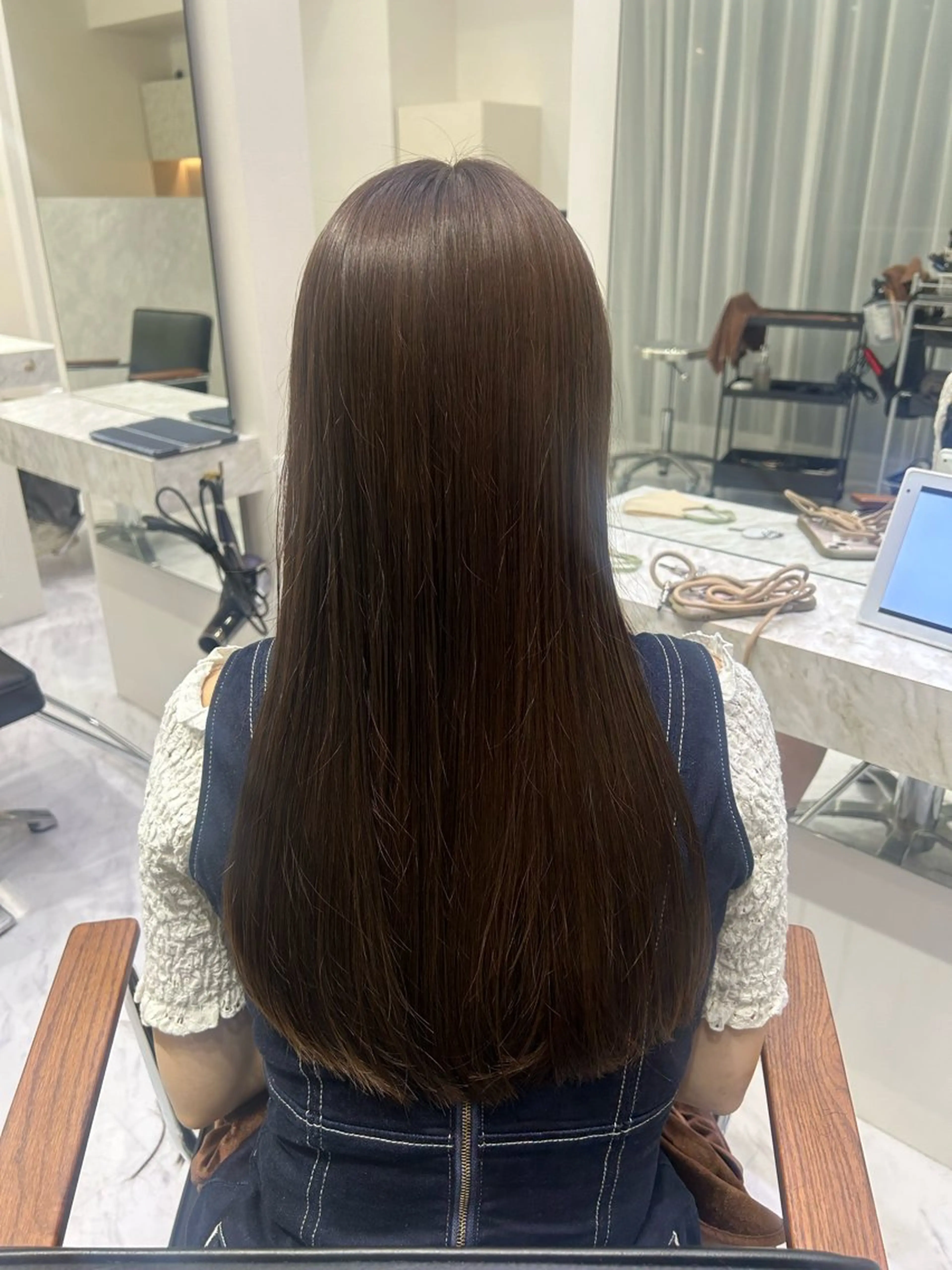 ロング カラー 西川 ことねのヘアスタイル