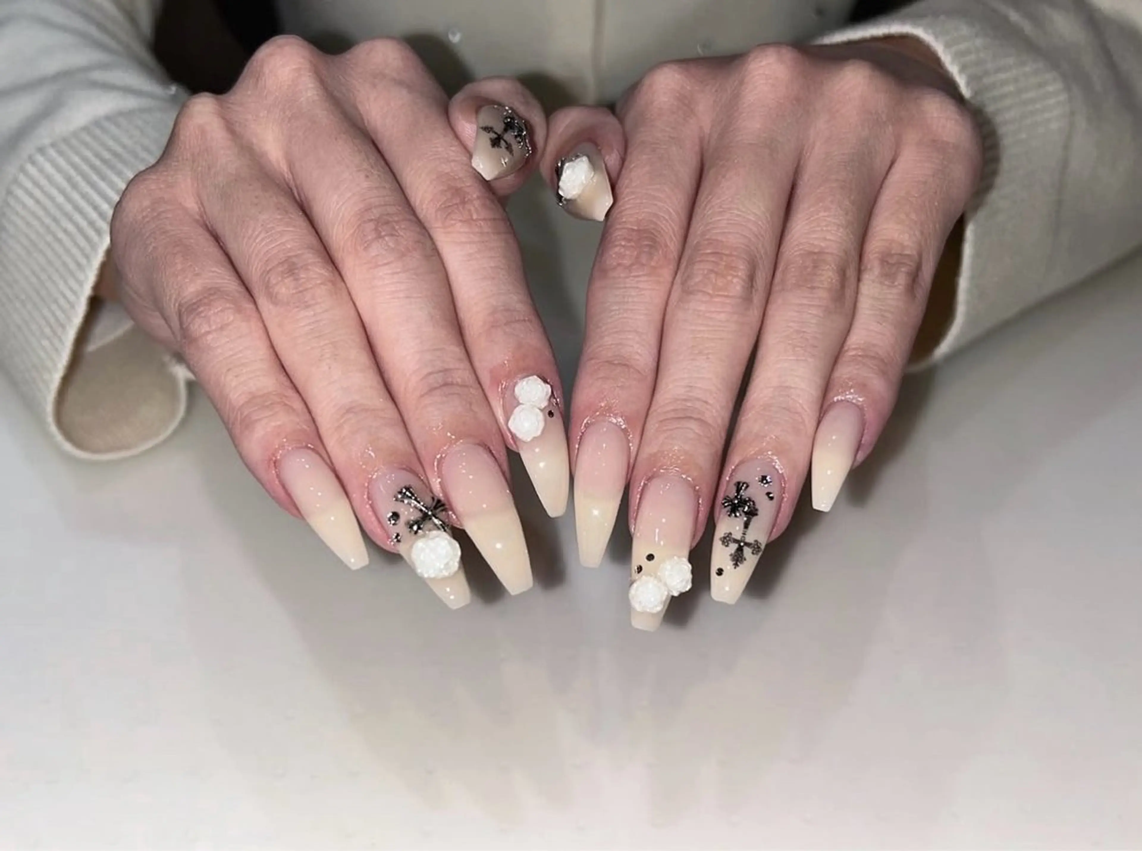 ネイル 韓国ネイル ニュアンスネイル シンプルネイル ワンホンネイル Nihonthy Nail 新宿所属・Nihonthy Nail 新宿のネイルデザイン