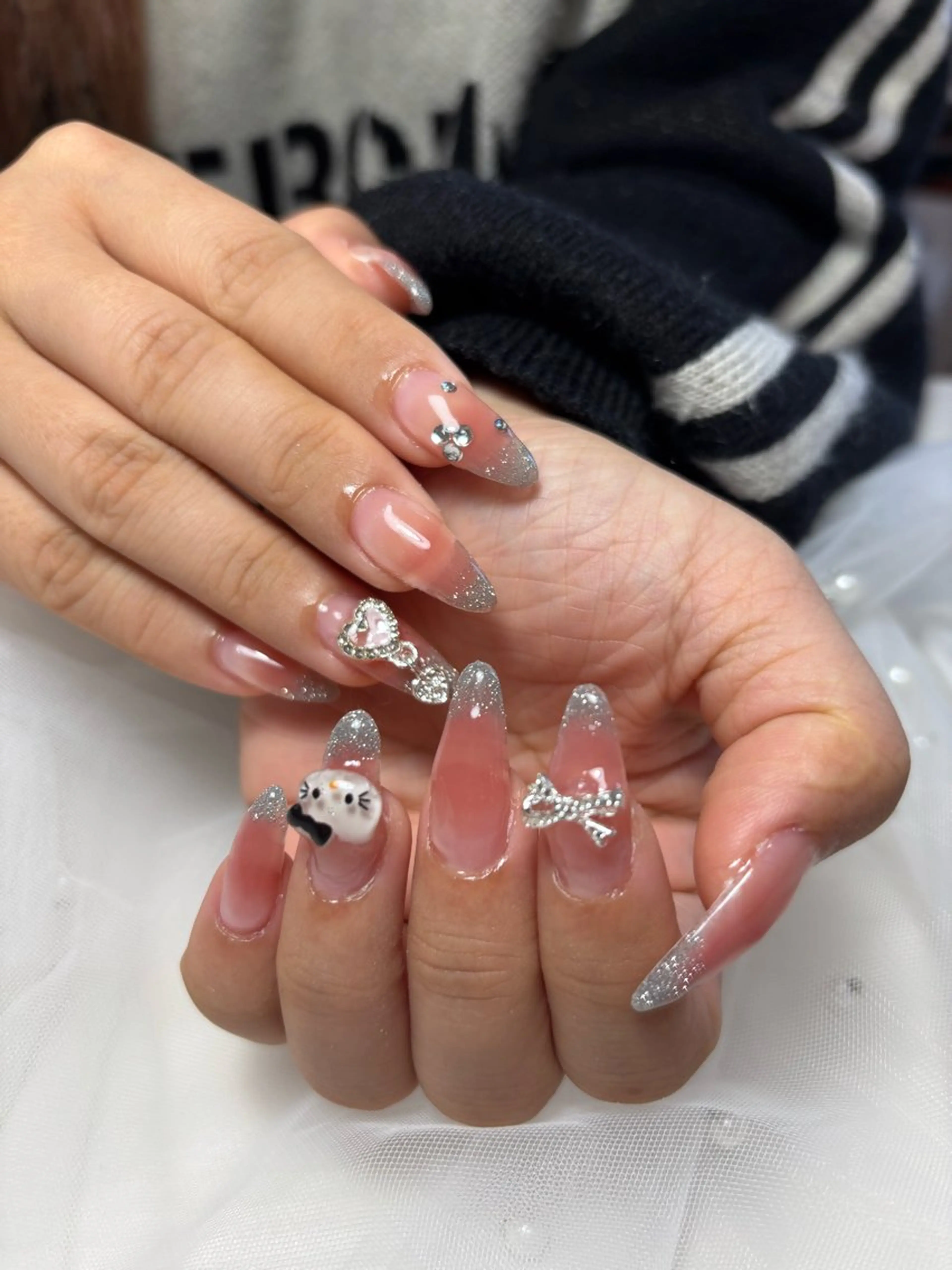 ネイル 長さ出し ハンドネイル nailsalon VENUSのネイルデザイン