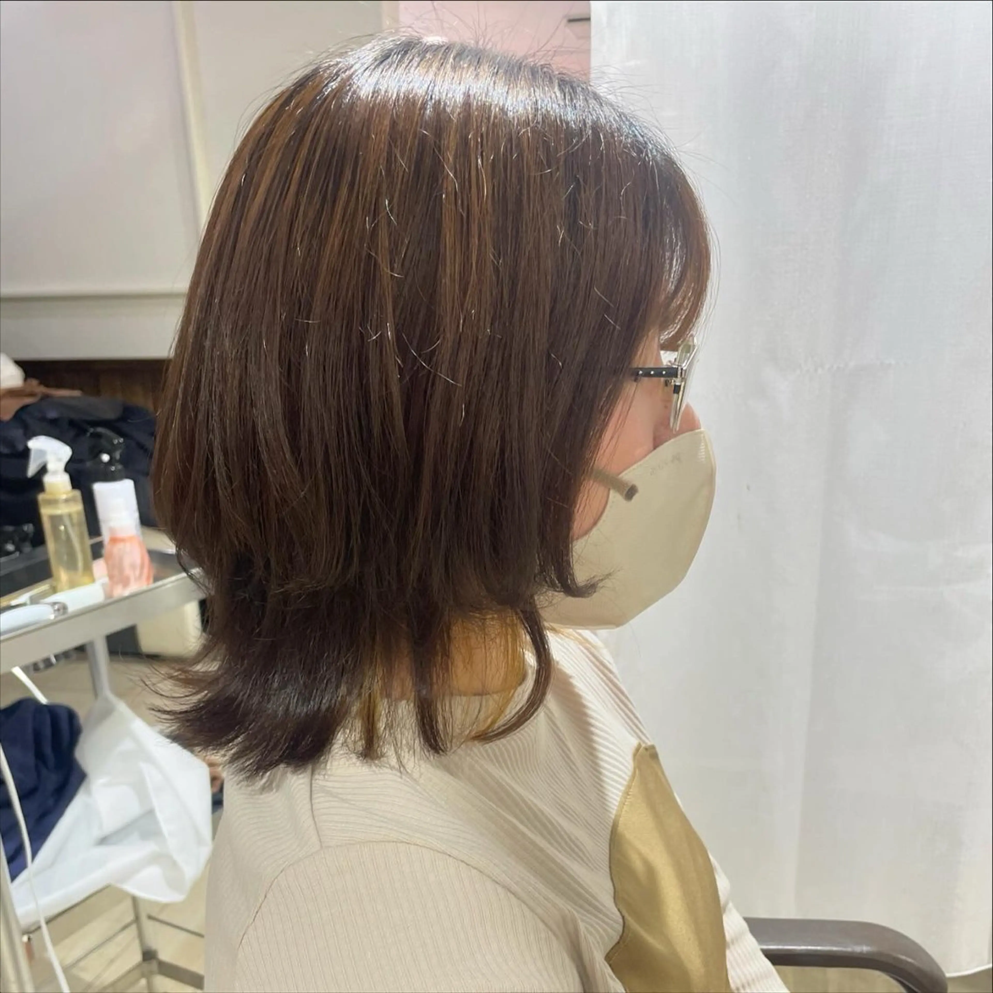ミディアム カラー 兼松 美香のヘアスタイル