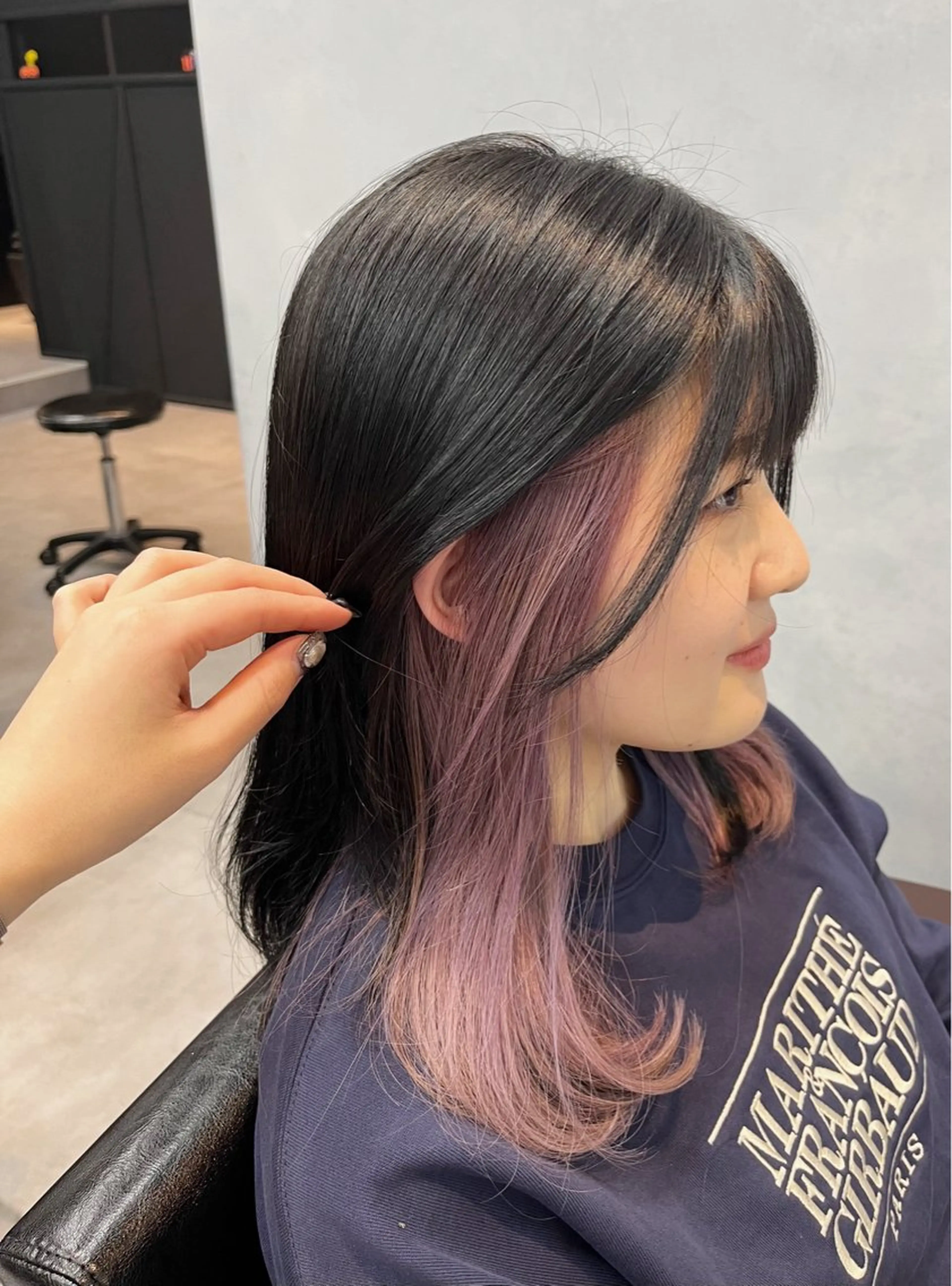 セミロング カラー 🦩レイヤー|透明感 カラー🦩makoのヘアスタイル