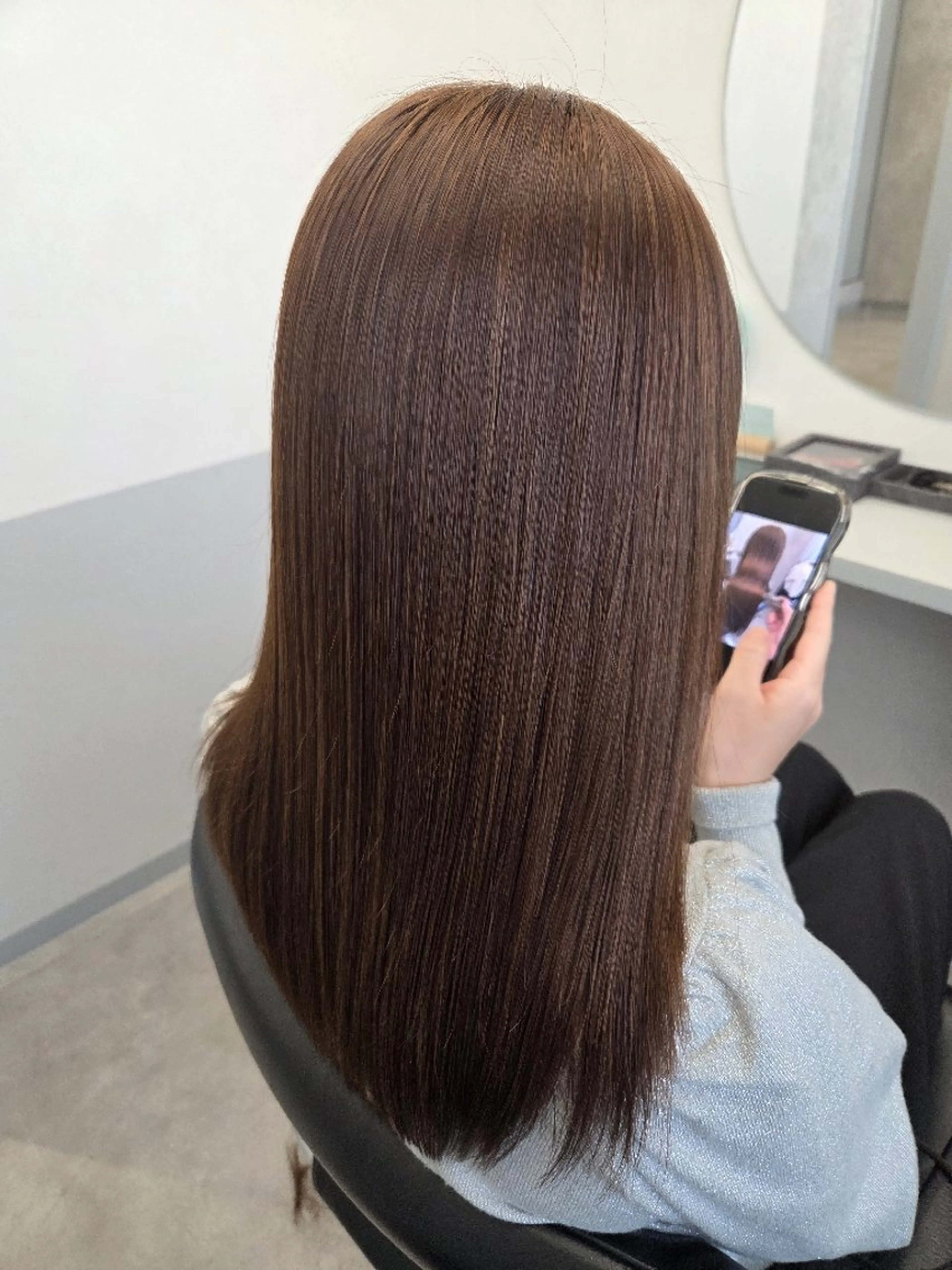 ロング カラー くせ毛 顔周りカット 髪質改善 似合わせカット 縮毛矯正 カット ヘアカラー トリートメント 【髪質改善美容師】t occa茨木篠原健太のヘアスタイル