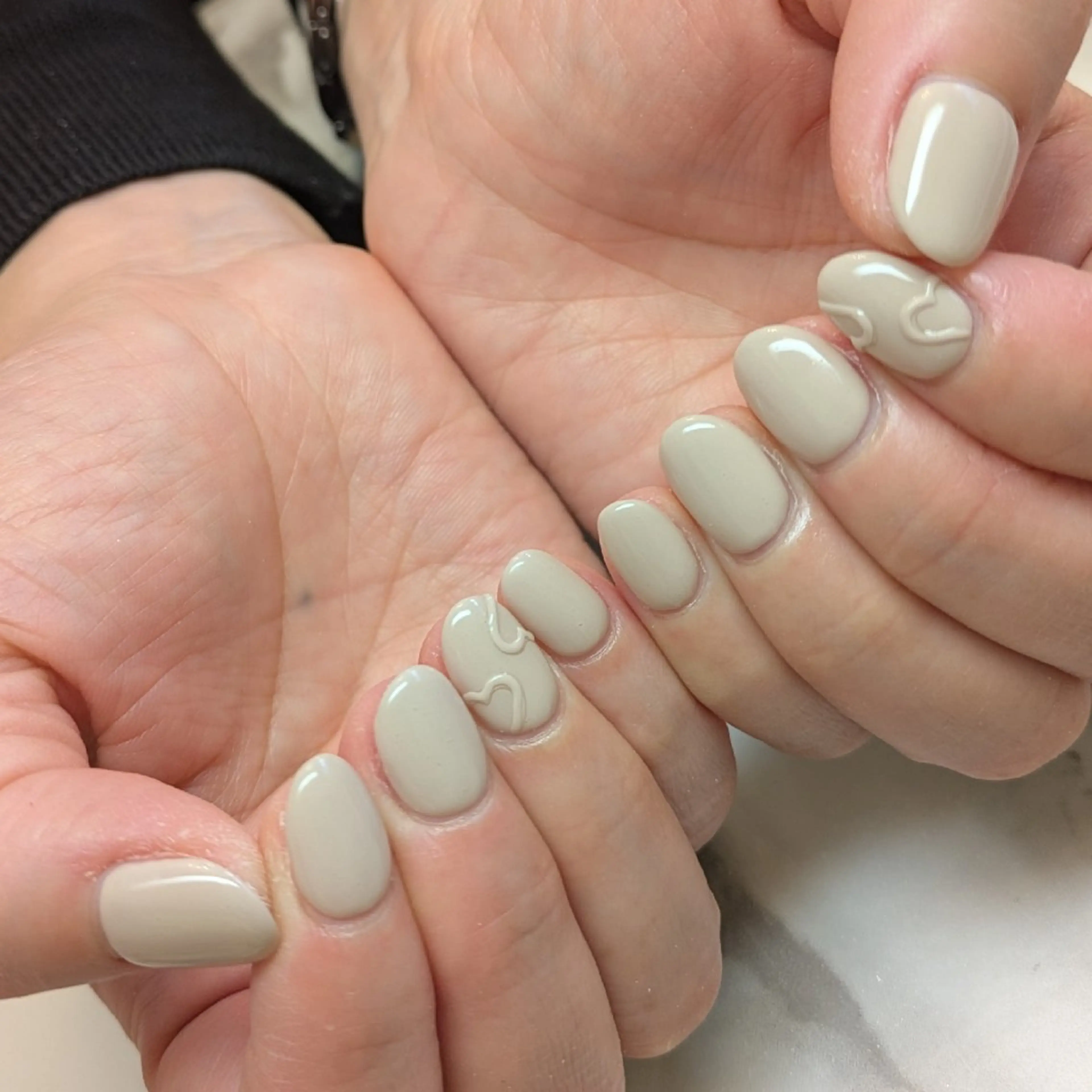 ネイル ハート ジェヌインネイル 河内のネイルデザイン