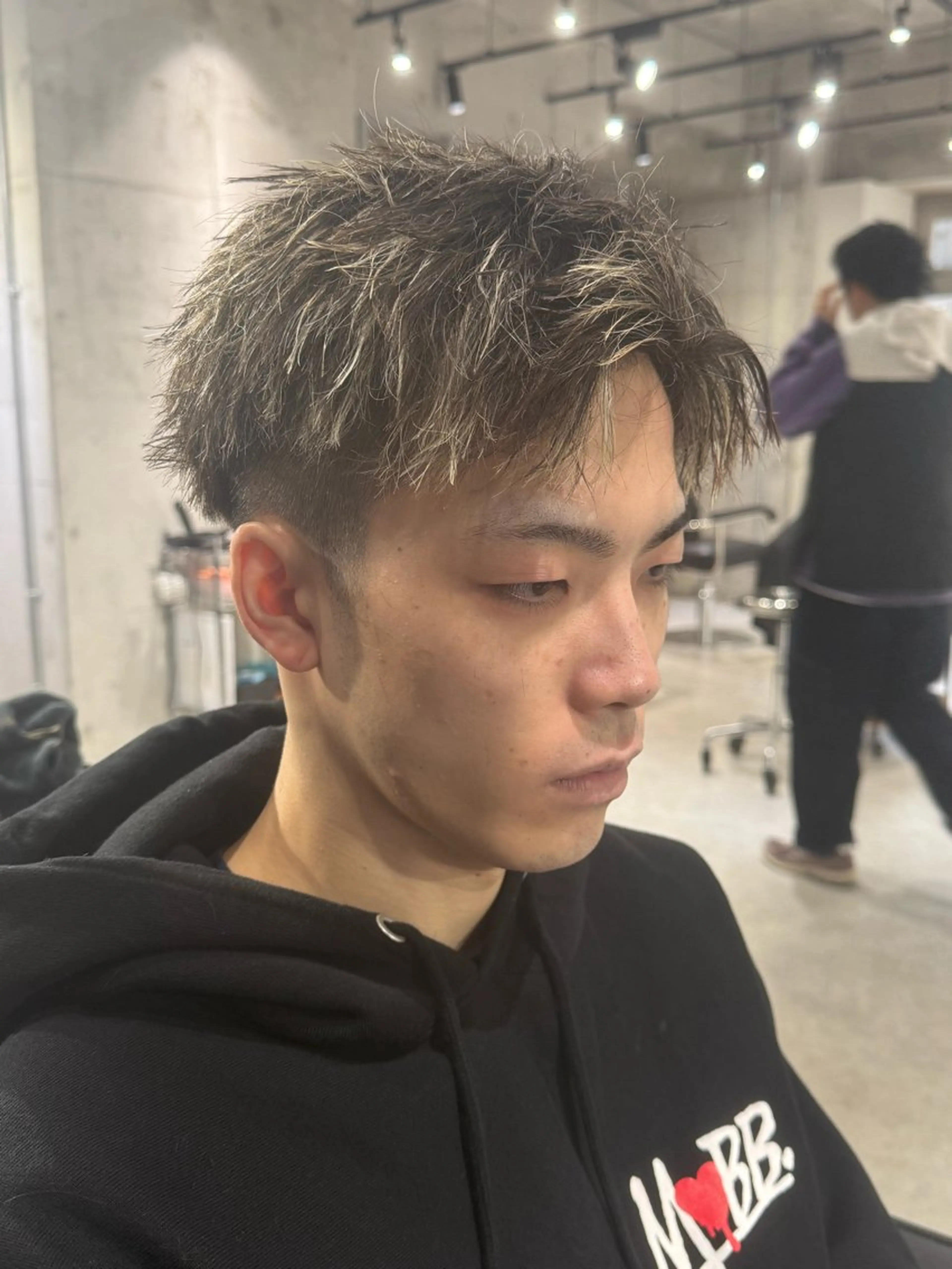 メンズ カット ヘアカラー 布施メンズ特化美容師 秋山　涼のヘアスタイル