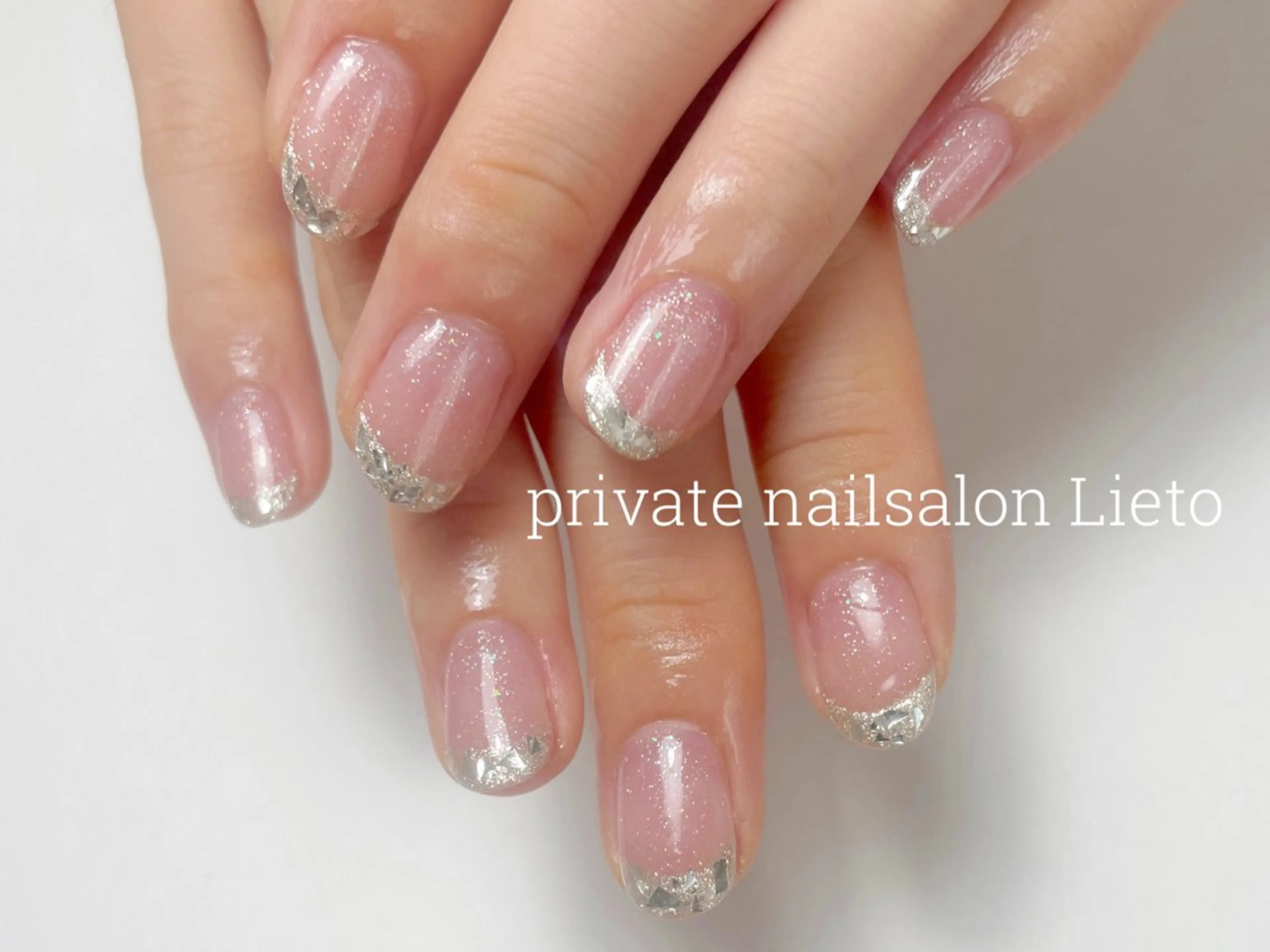 ネイル フレンチネイル ガラスフレンチ ハンドネイル nailsalon Lietoのネイルデザイン