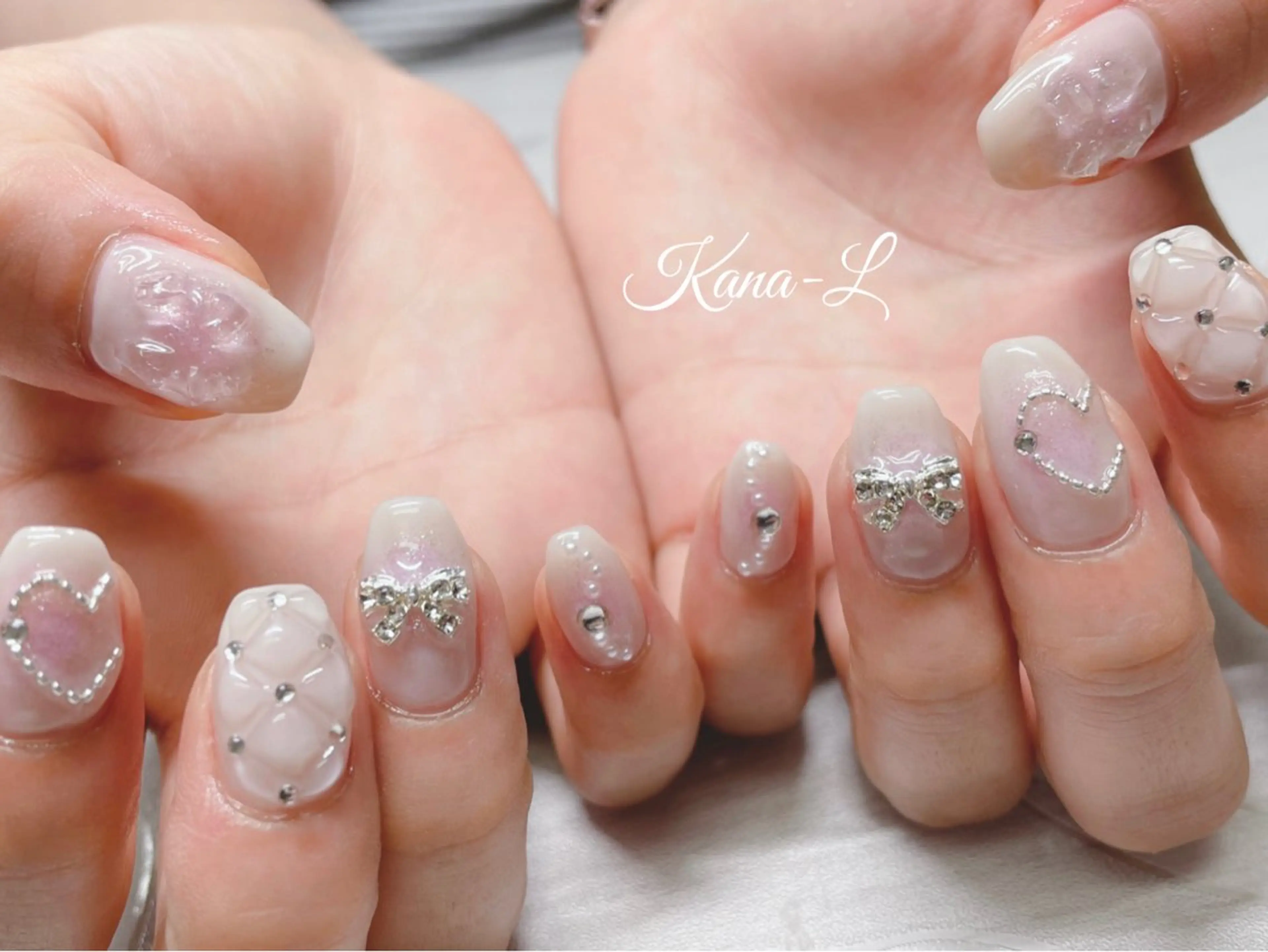 ネイル ジェルネイル ハート パラジェル リボン 芦辺 香奈のネイルデザイン