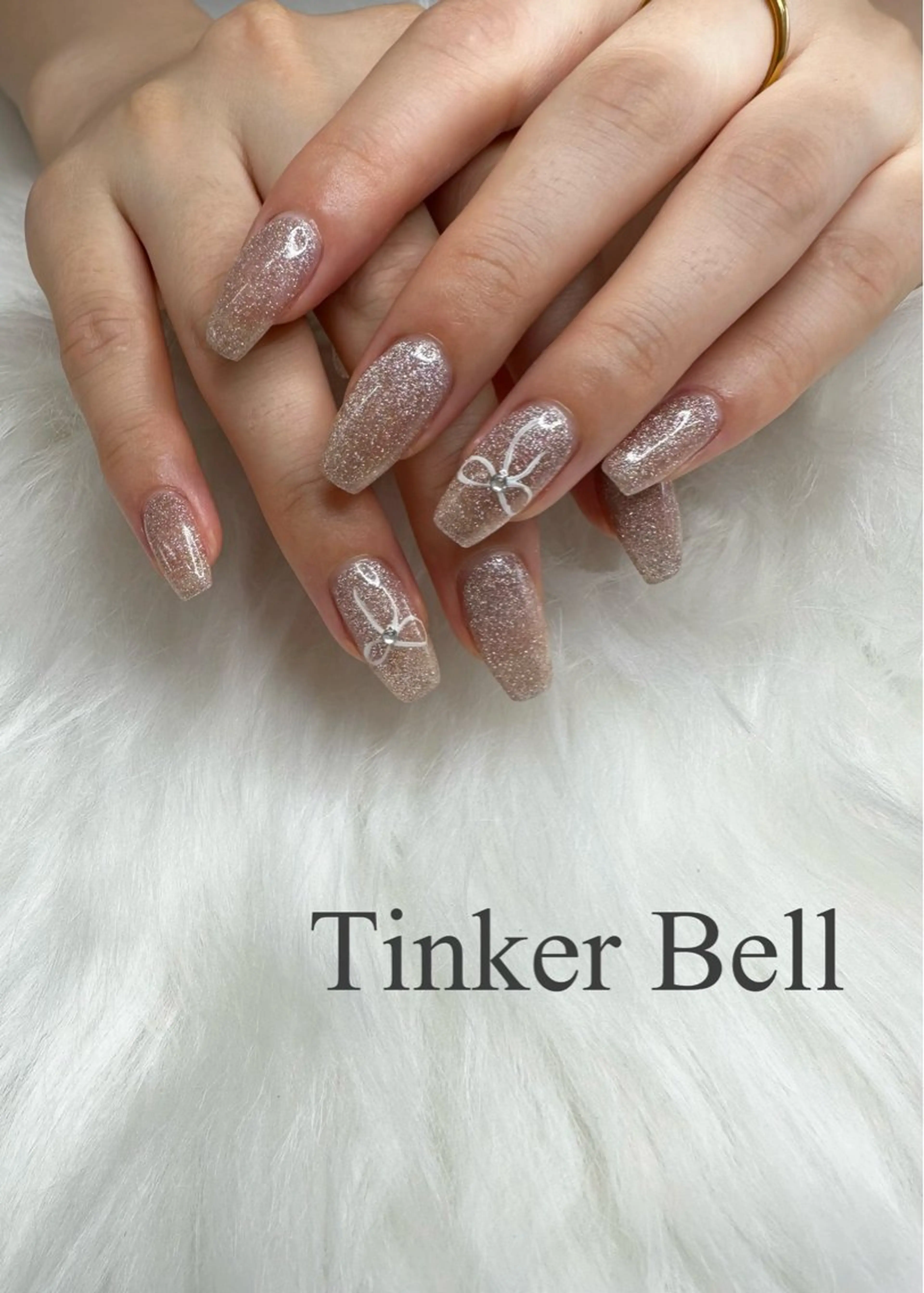 ネイル マグネットネイル リボン ハンドネイル Tinker Bellのネイルデザイン