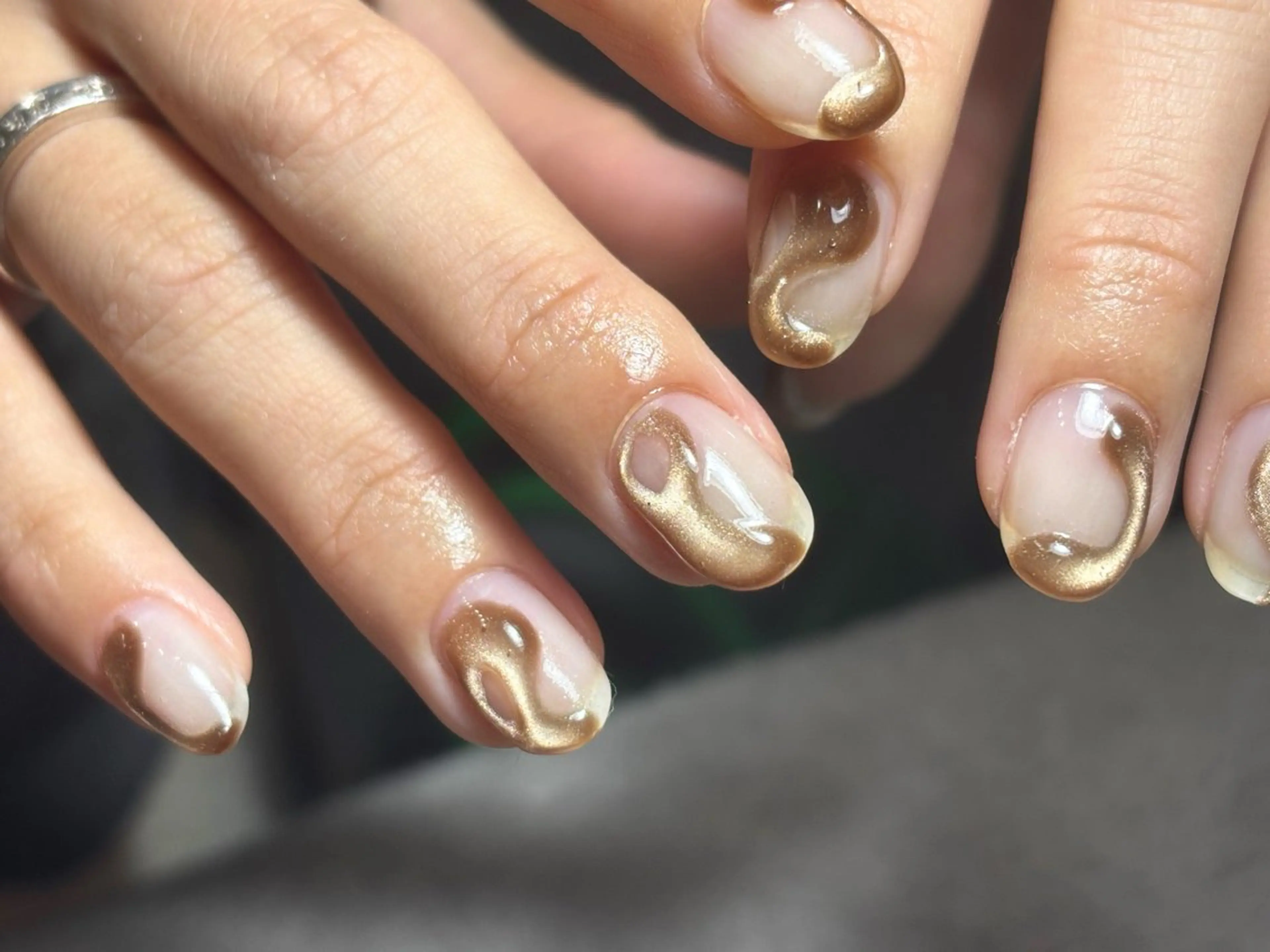 ネイル ブラウン ハンドネイル Elio 国泰寺のネイルデザイン