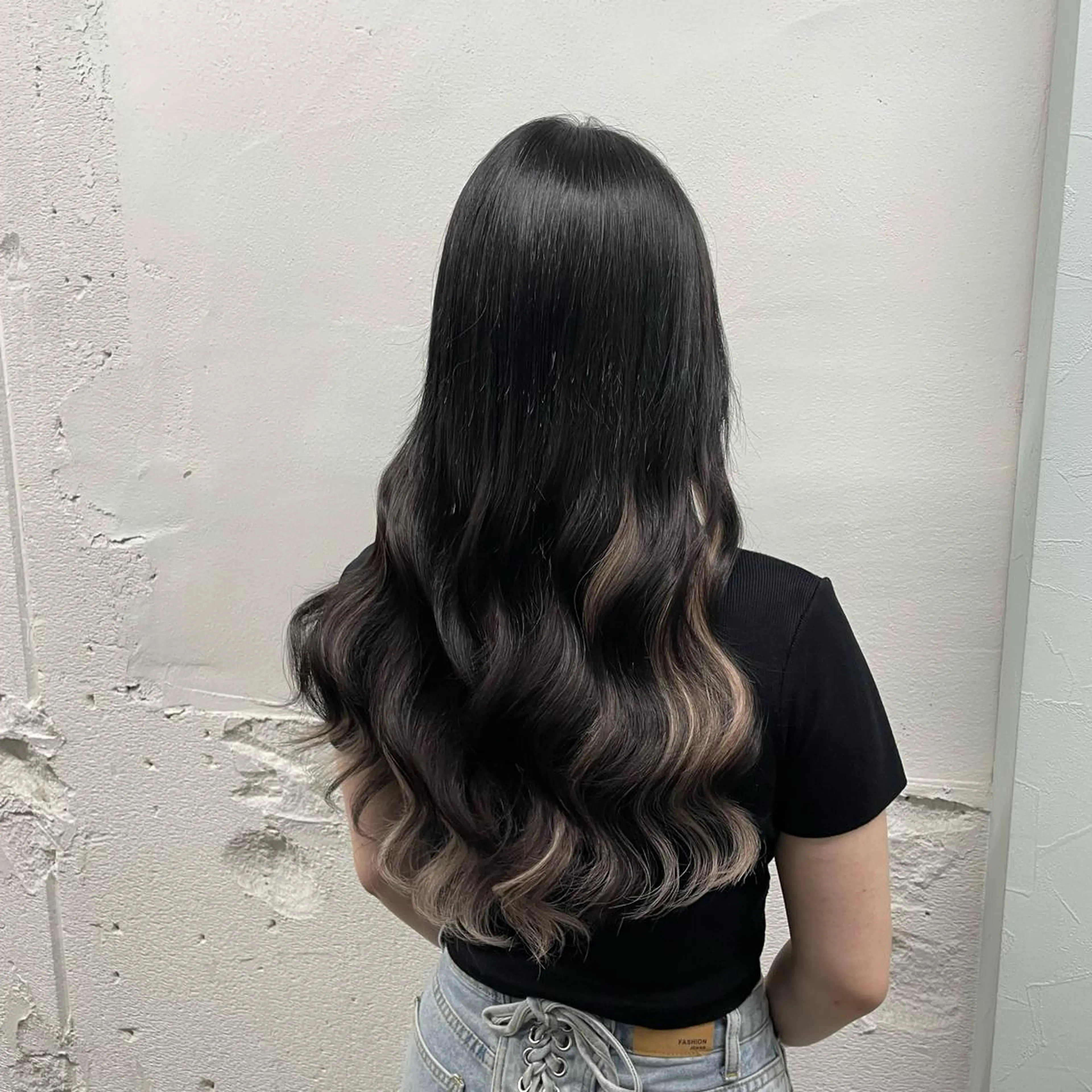 ロング カラー シールエクステ バレイヤージュ ミストバング ダークグレー ダークグレージュ ヘアカラー エクステ 🧡艶髪ちゅるん髪 🫧🧡YUKI❄️のヘアスタイル