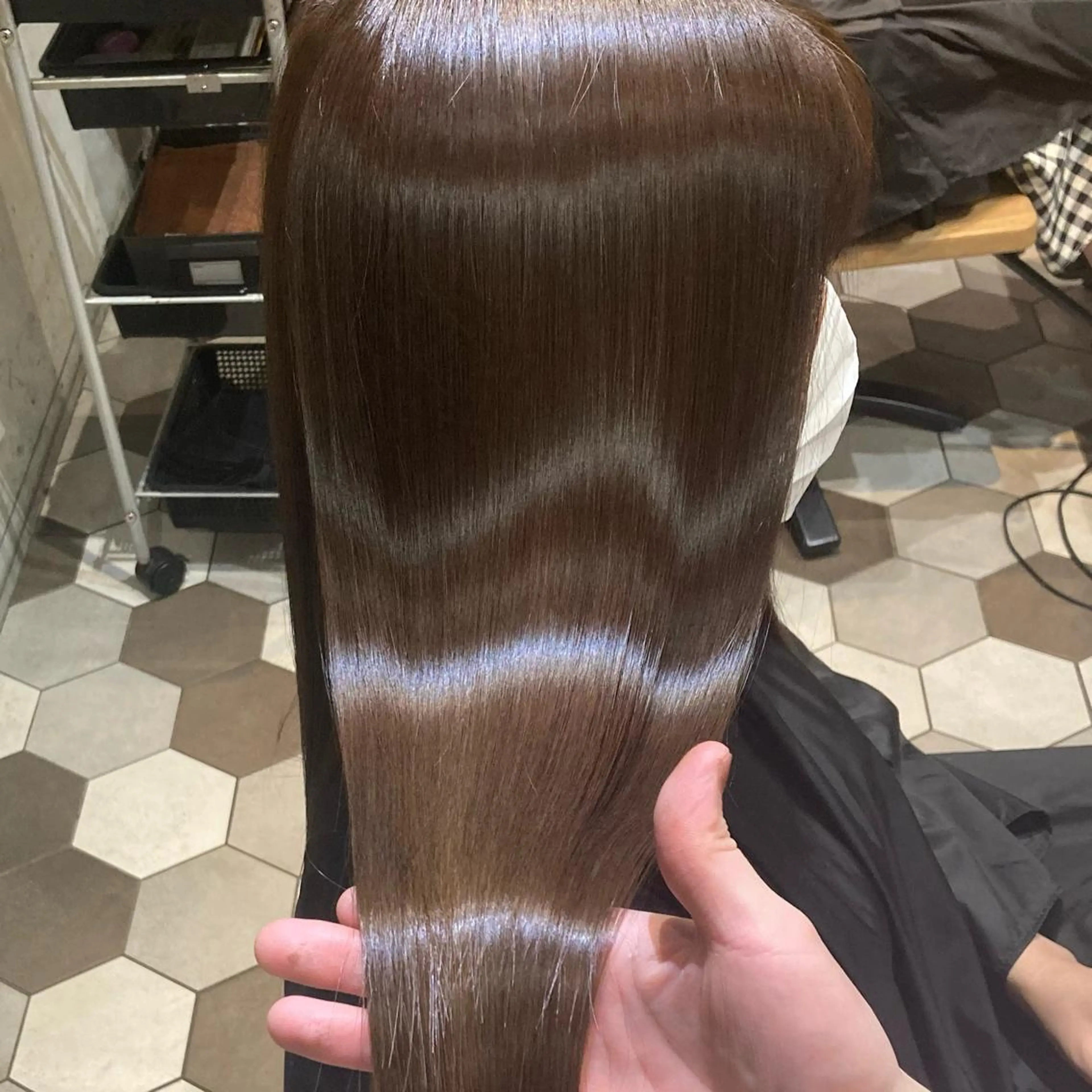 セミロング トリートメント 髪質改善/痛ませ ないカラー/西村航大のヘアスタイル