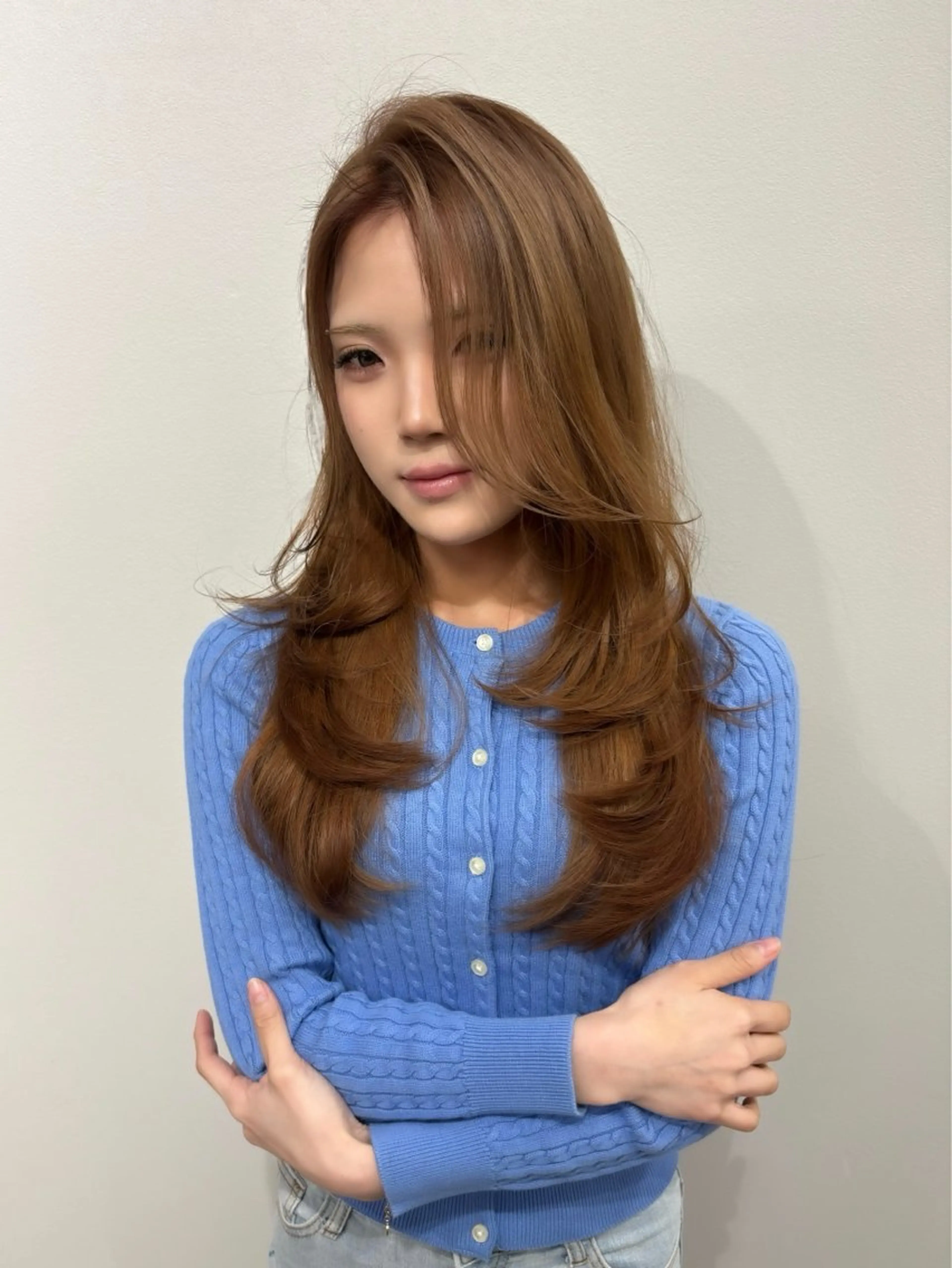 ロング カラー グレージュ ミルクティーグレージュ レイヤーカット ワンホンレイヤー ヘアカラー fuuka/ブリーチ /レイヤーカットのヘアスタイル